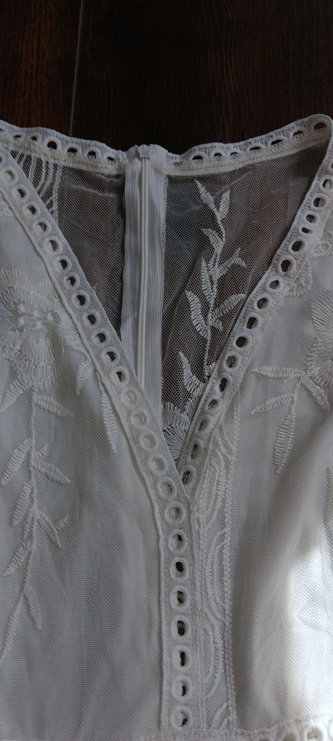 Cupshe white dress M image 2