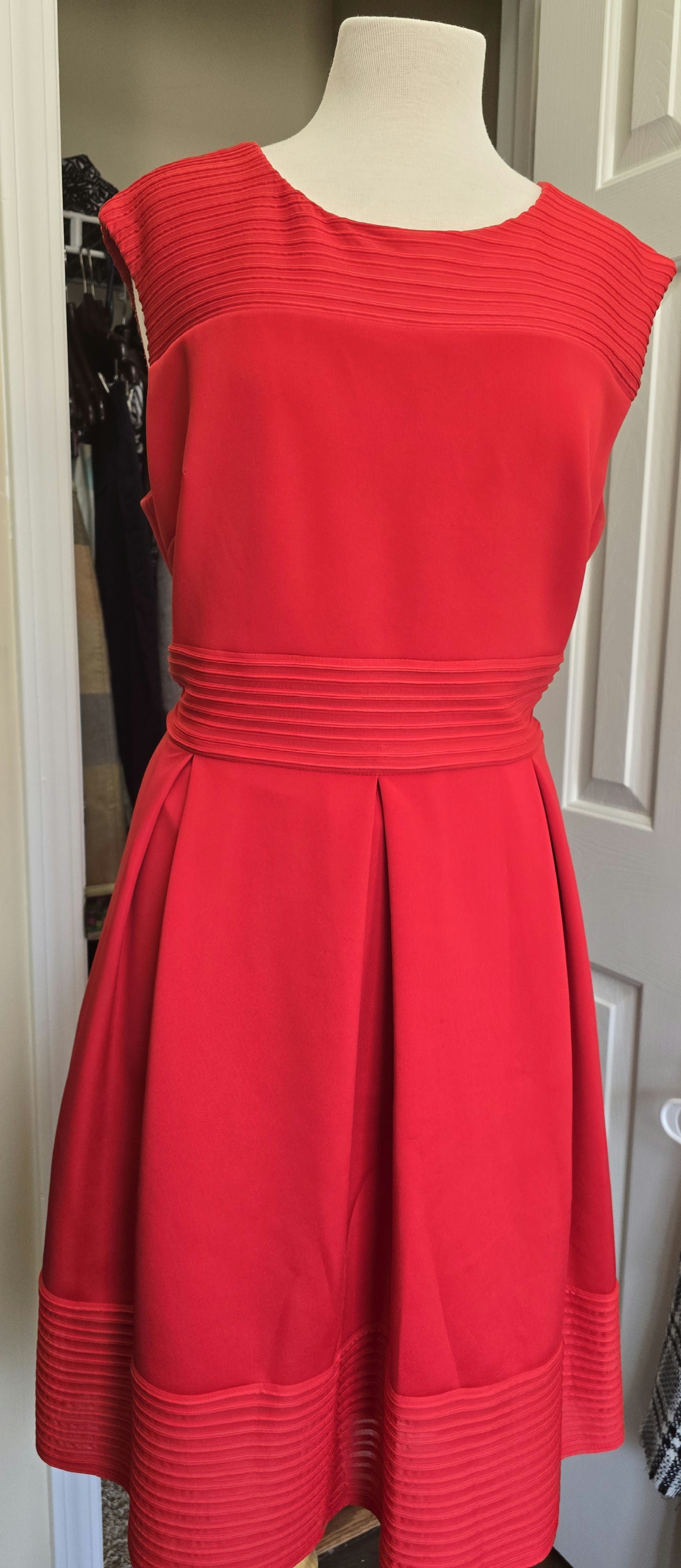 SD collection red dress size 16 image 2
