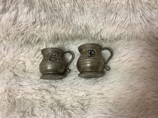 Vintage Wilton Armetale RWP Pewter Salt & Pepper Shakers Plough Tavern image 0