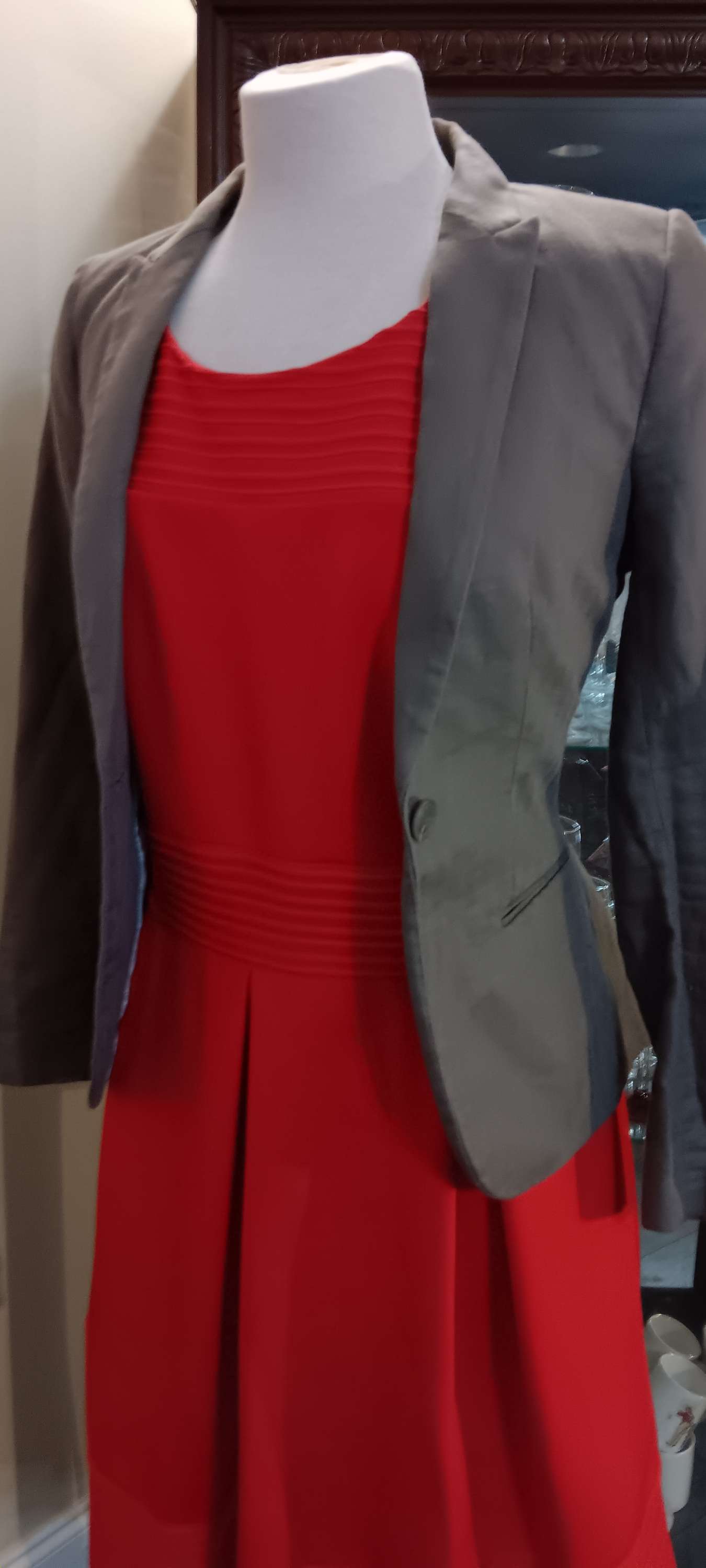 H/M women blazer size 4 image 0