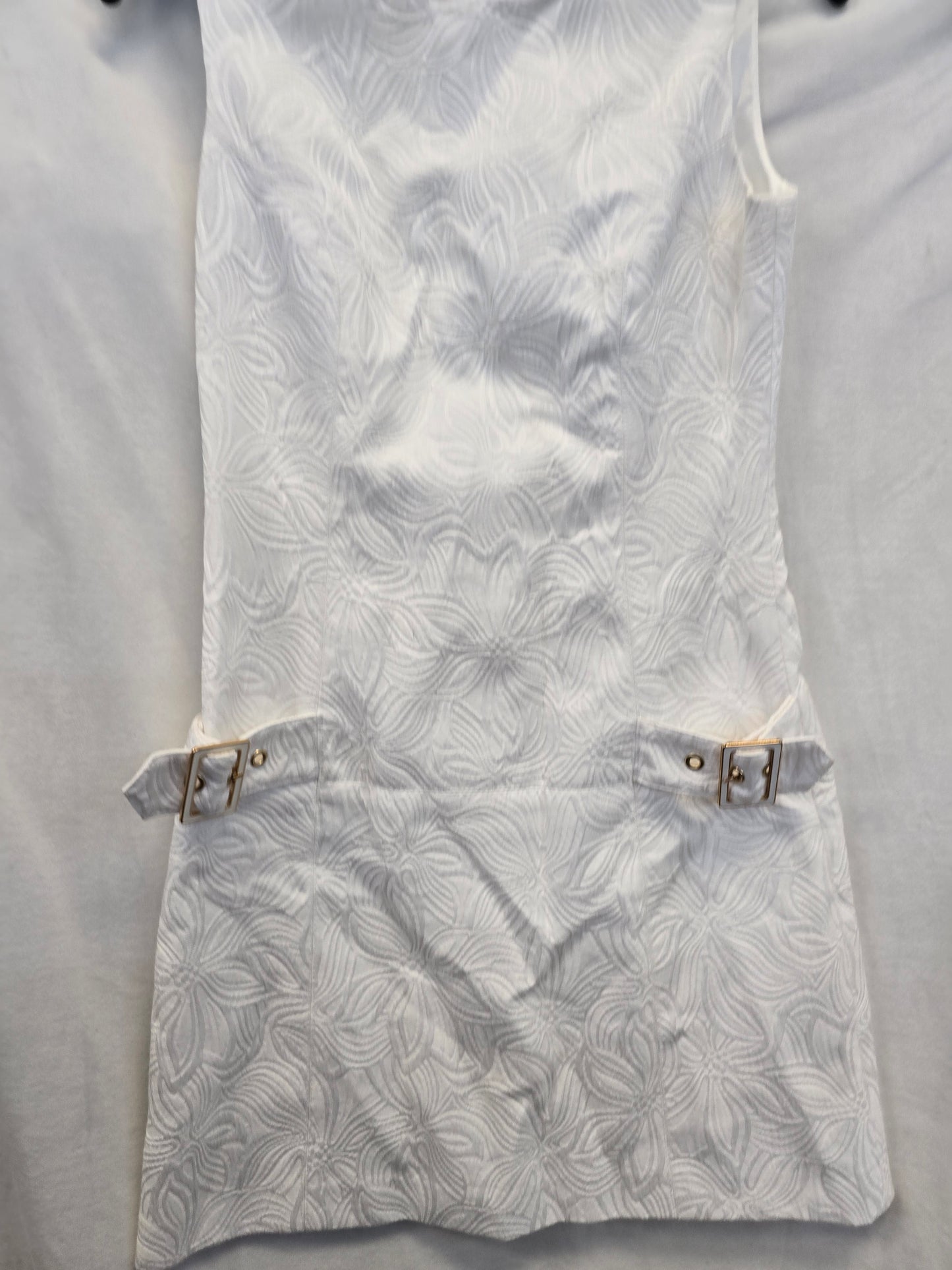 White above knee dress image 3