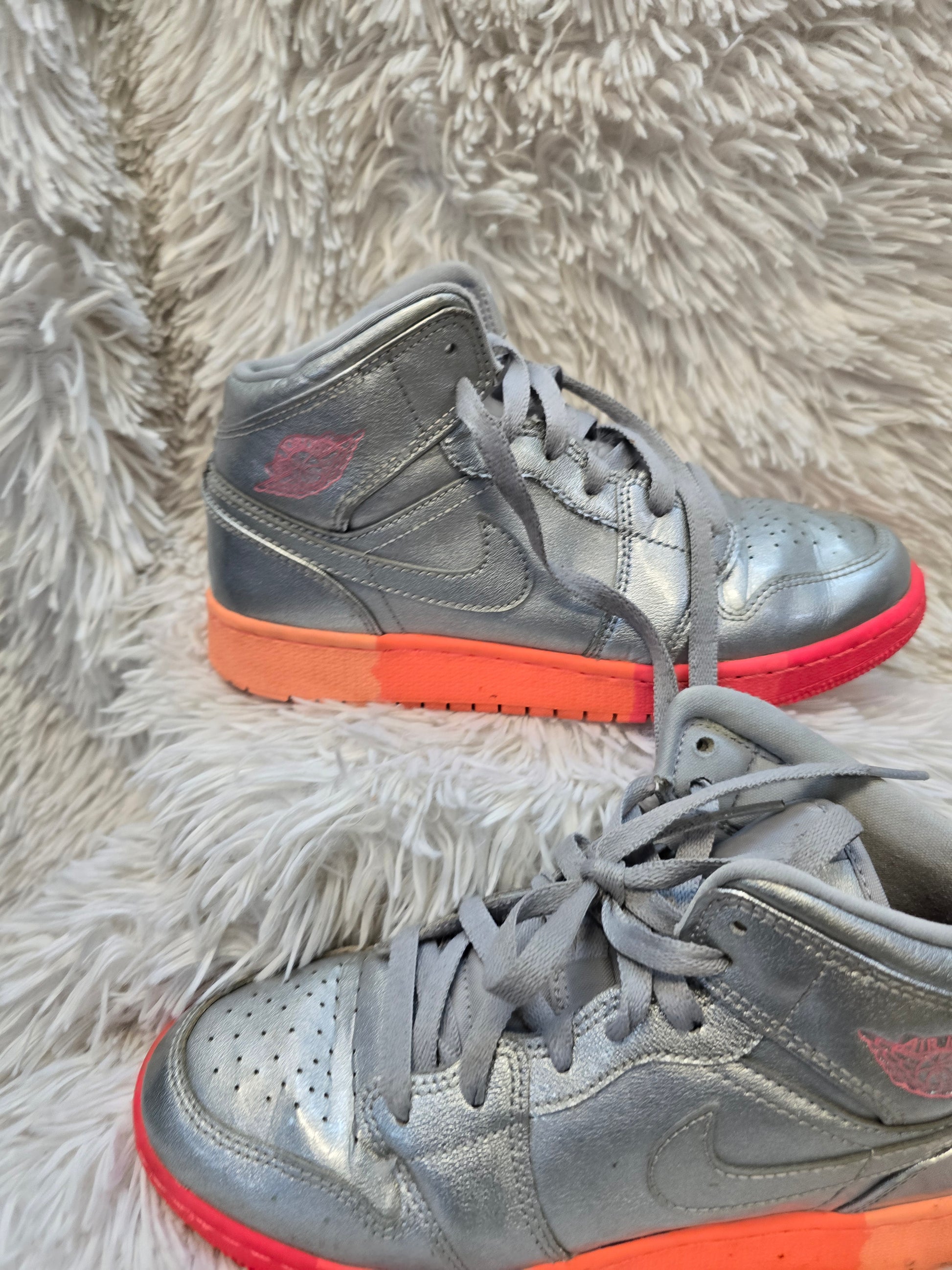 Nike Air Jordan 1 Mid GS Sneakers Metallic Silver Pink Crimson US Youth Size 5y image 0
