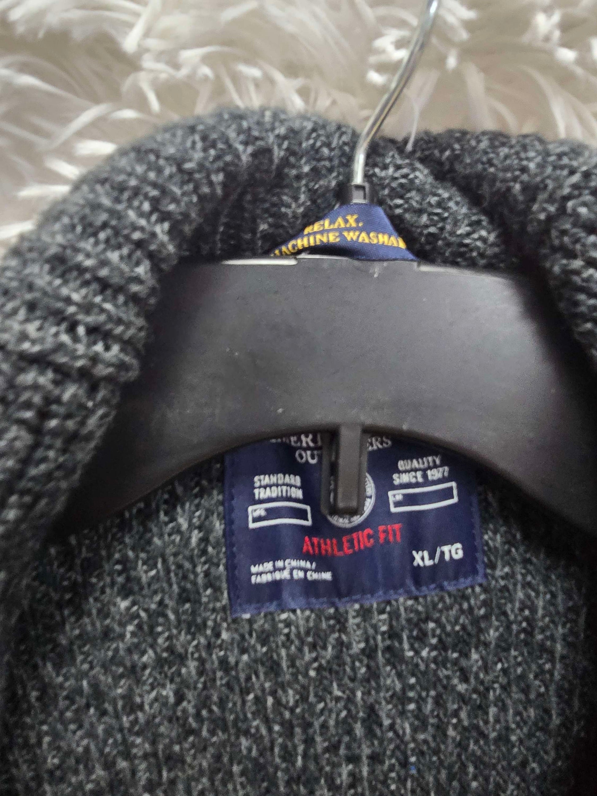 America Eagle athletic fit men sweater XL image 6
