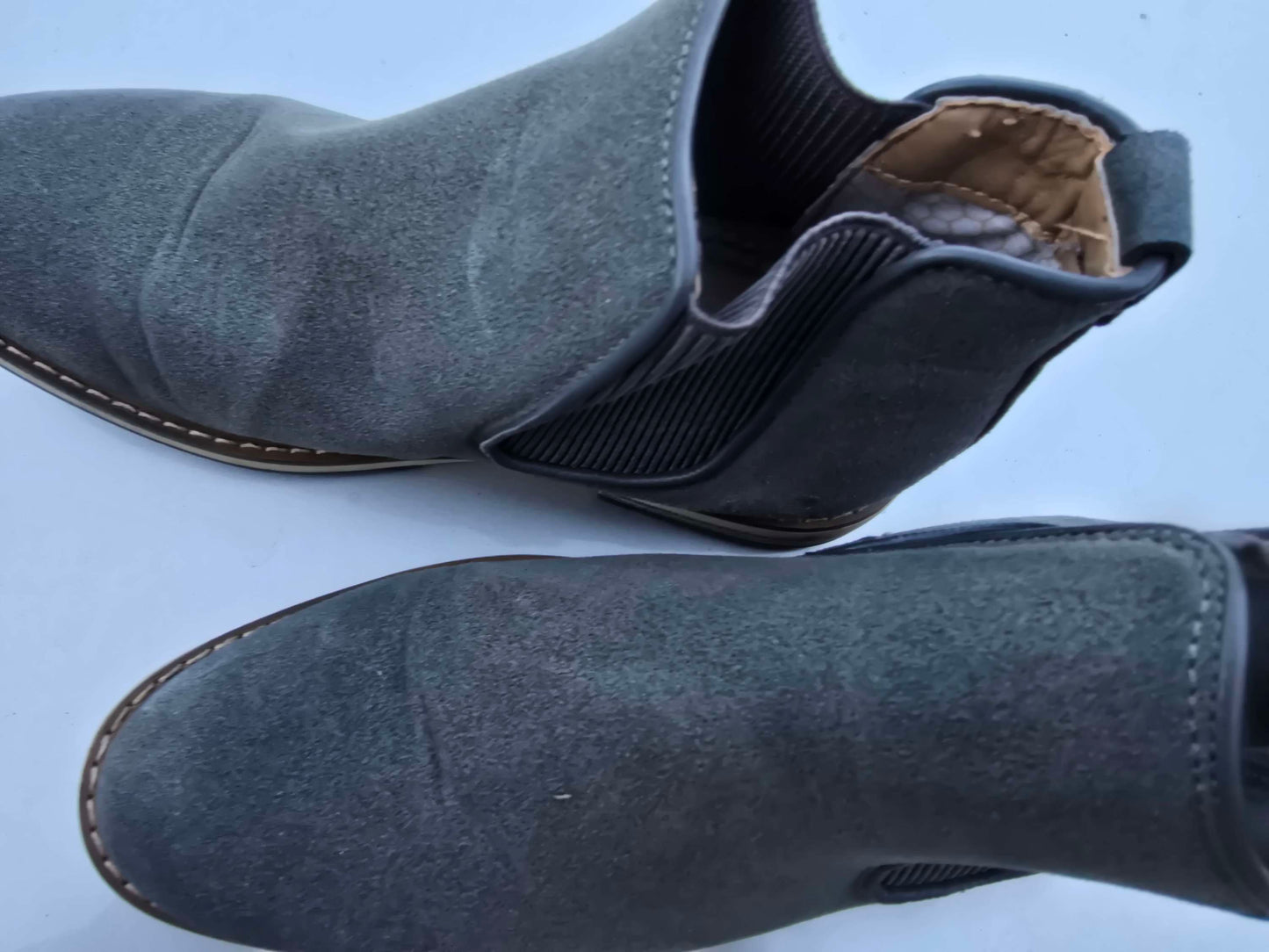 Men shoe size 7 image 2