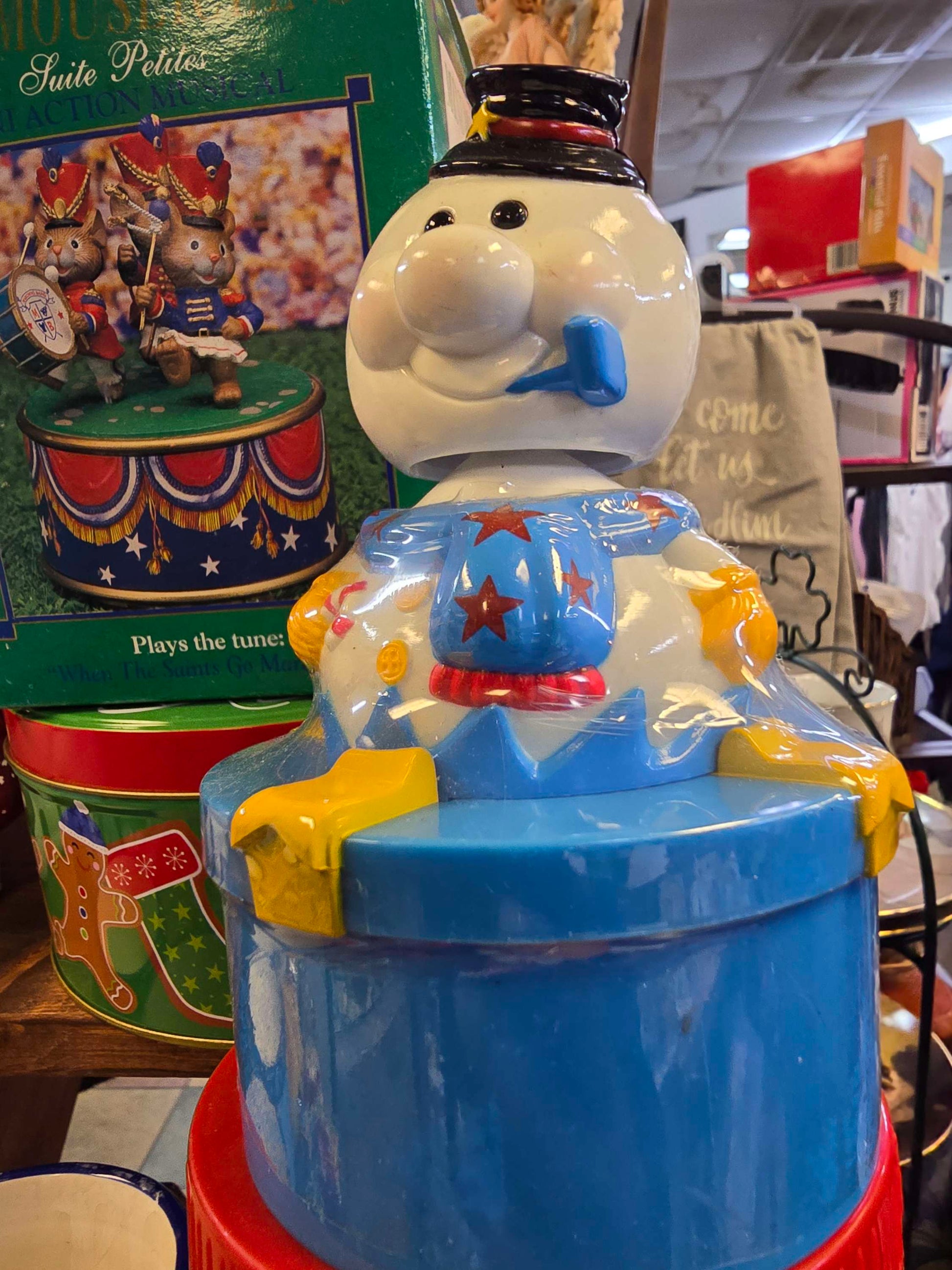 Bubble head Christmas box image 2