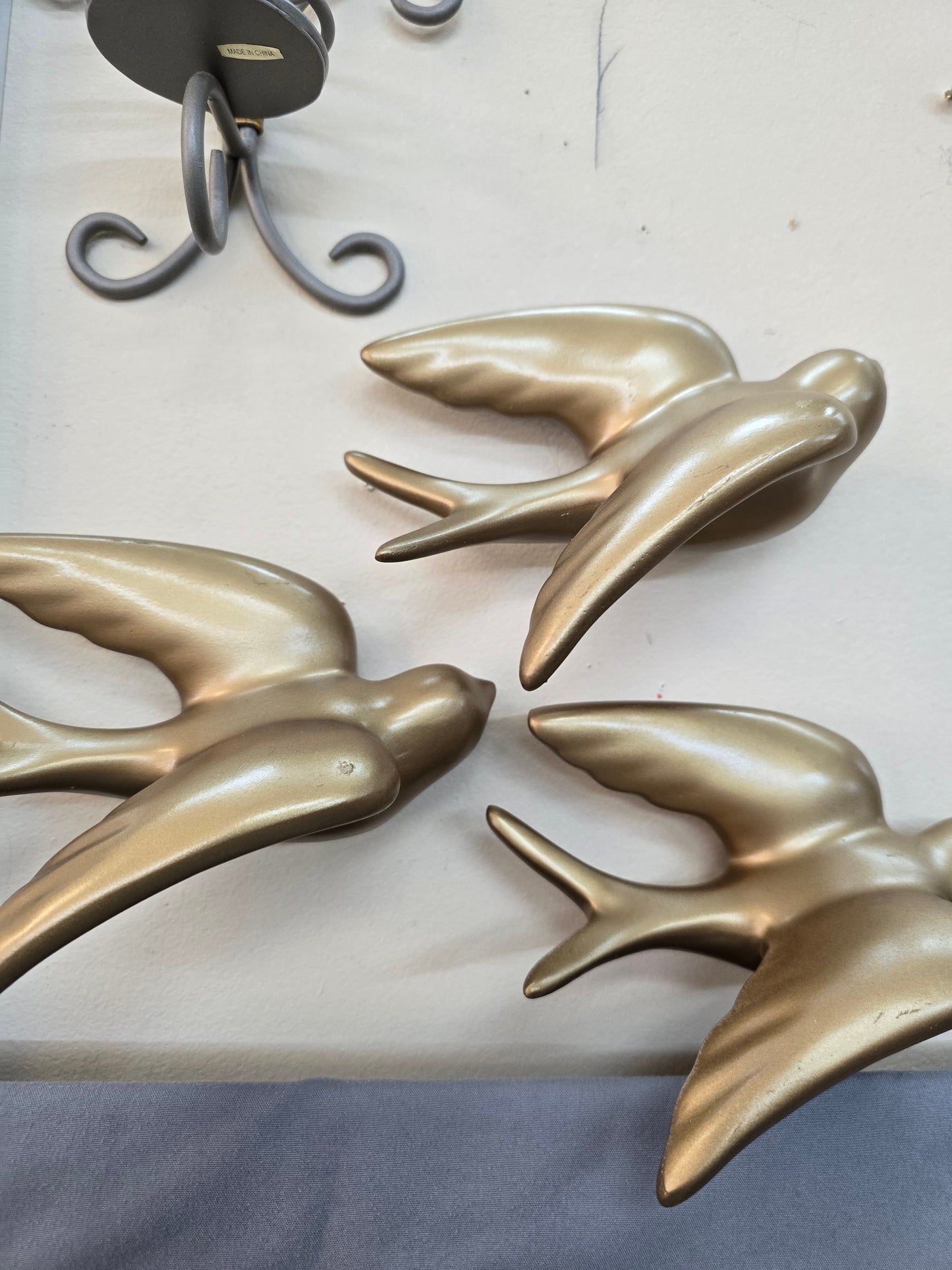 Set of 3 gold color wall decor birds image 1