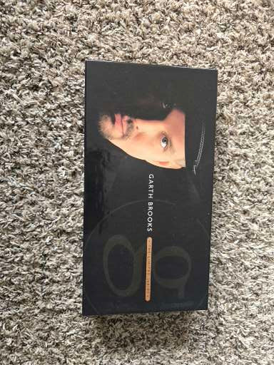 Garth Brooks “The Limited Series” Collector’s Box Set image 5
