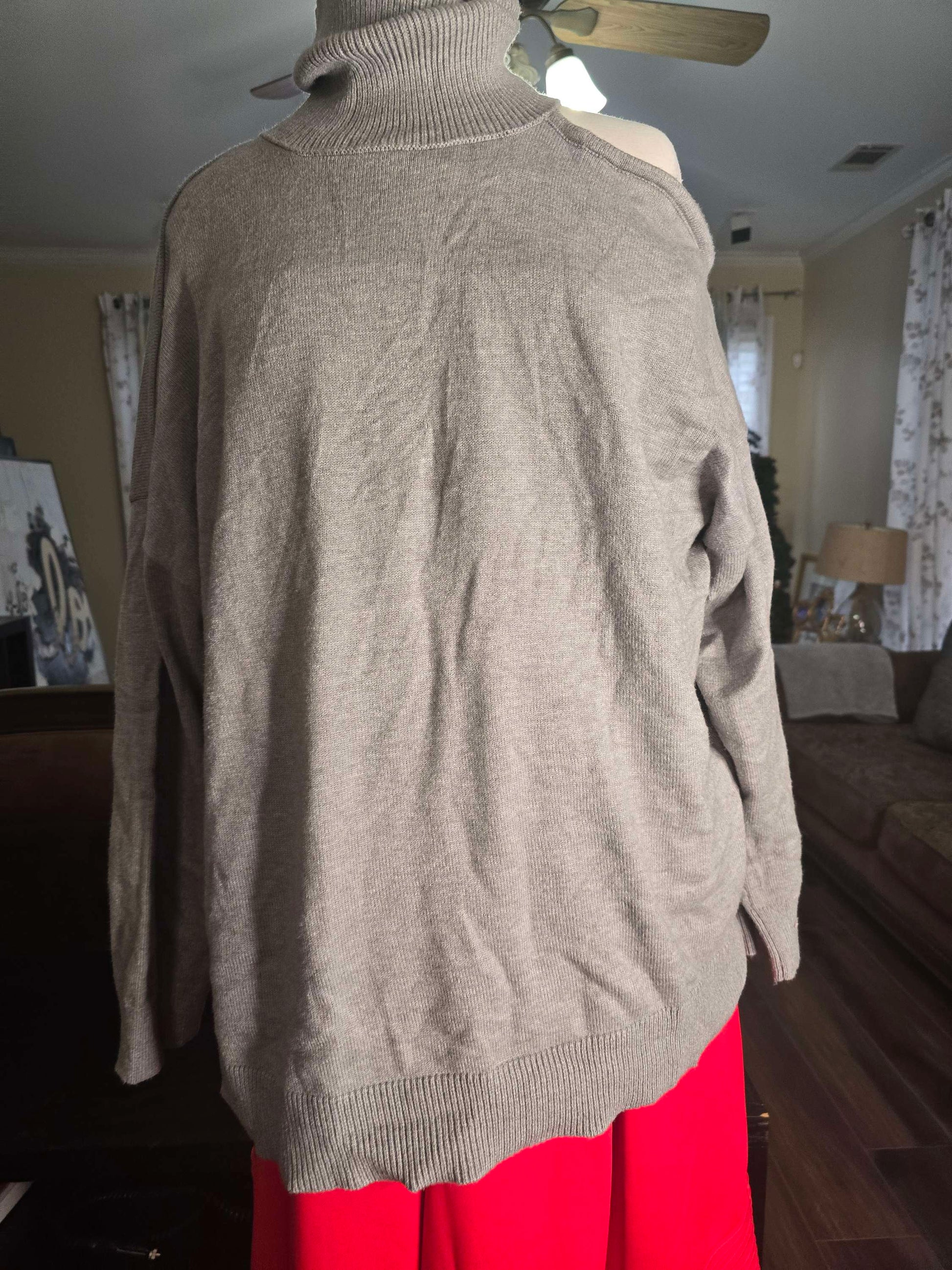 Turtle neck off shoulder gray sweater 22/24 image 3
