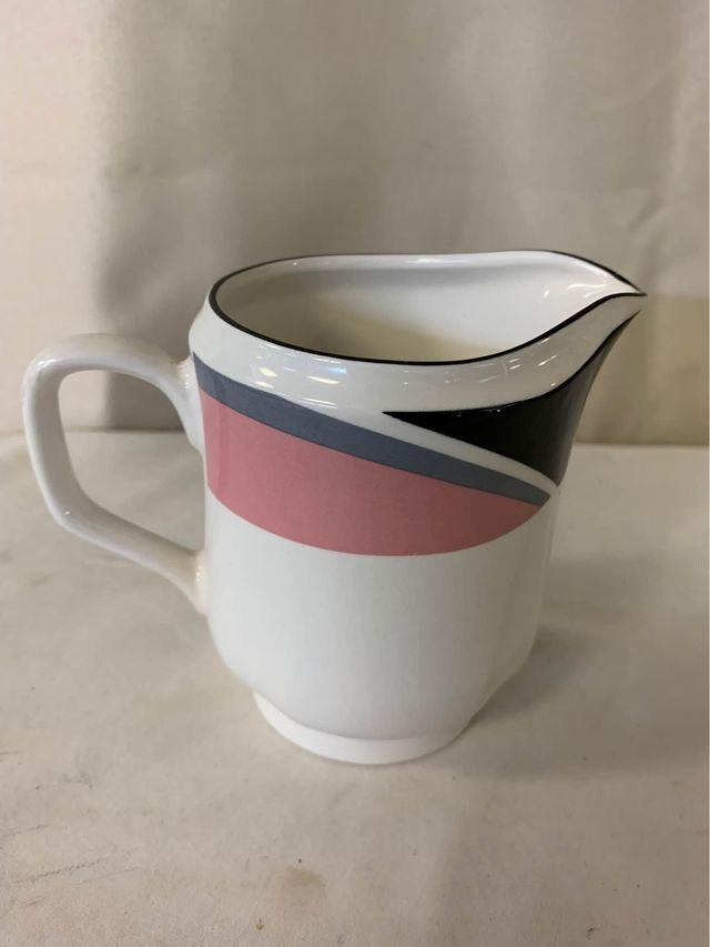 Three Piece Tea Set image 1