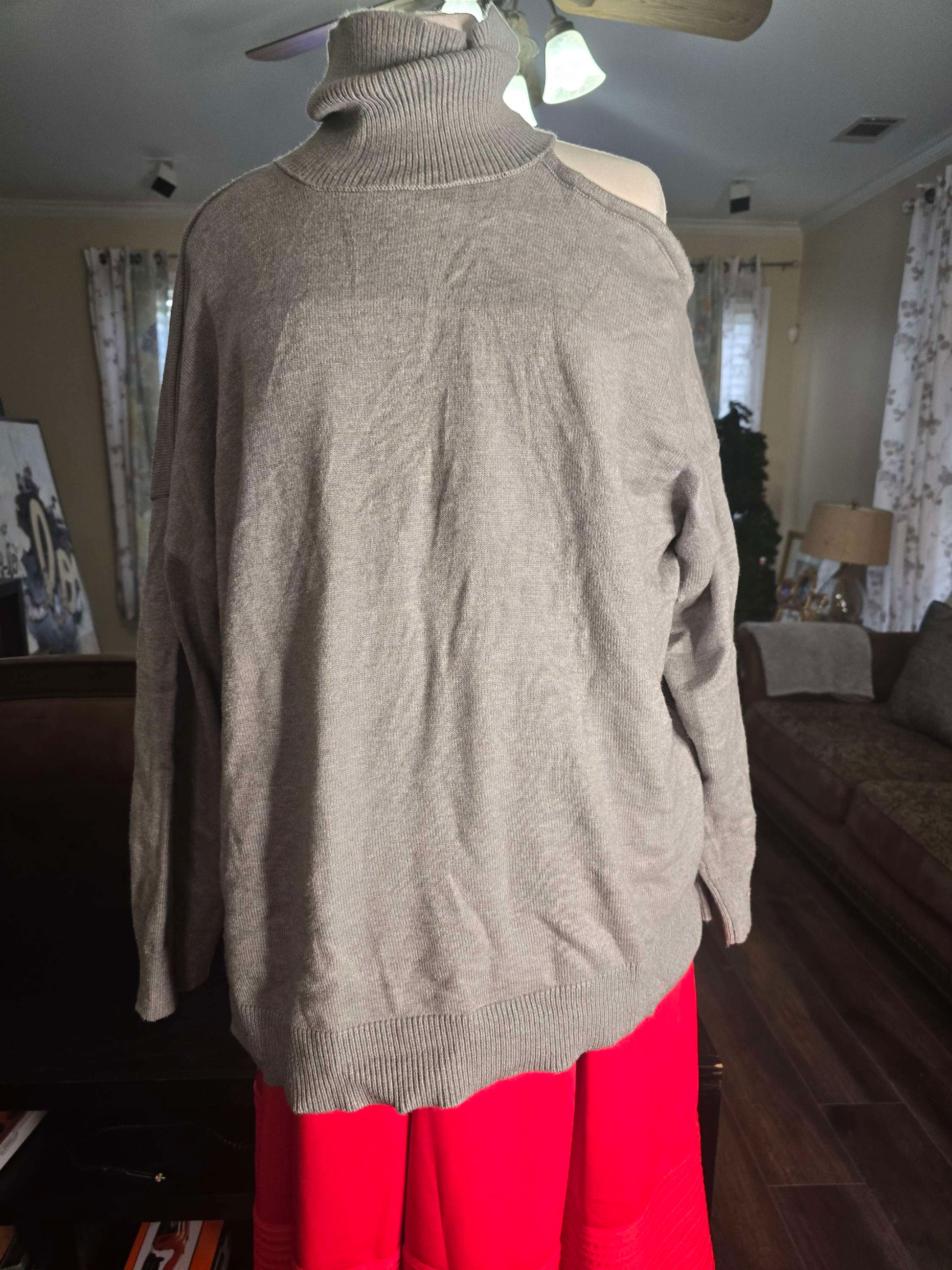 Turtle neck off shoulder gray sweater 22/24 image 0