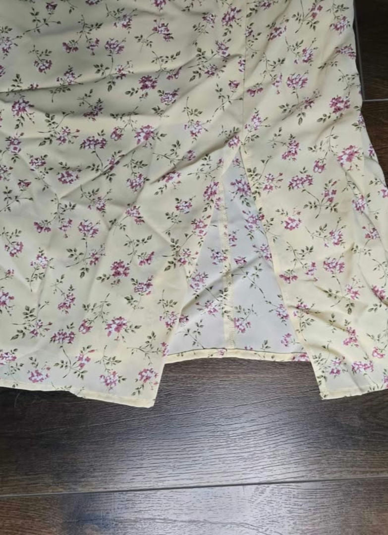 Girls White floral dress L image 4