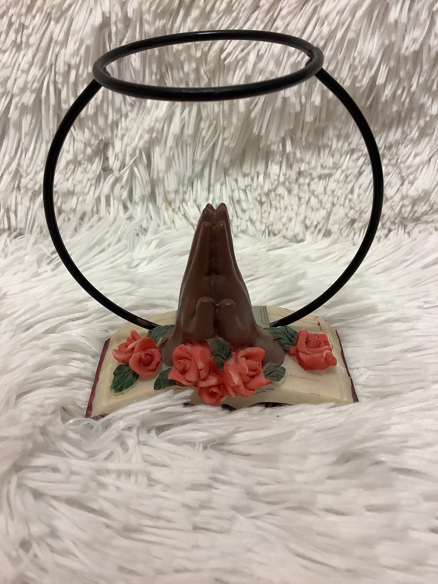 Small Prayer Hands Candle Holder image 3