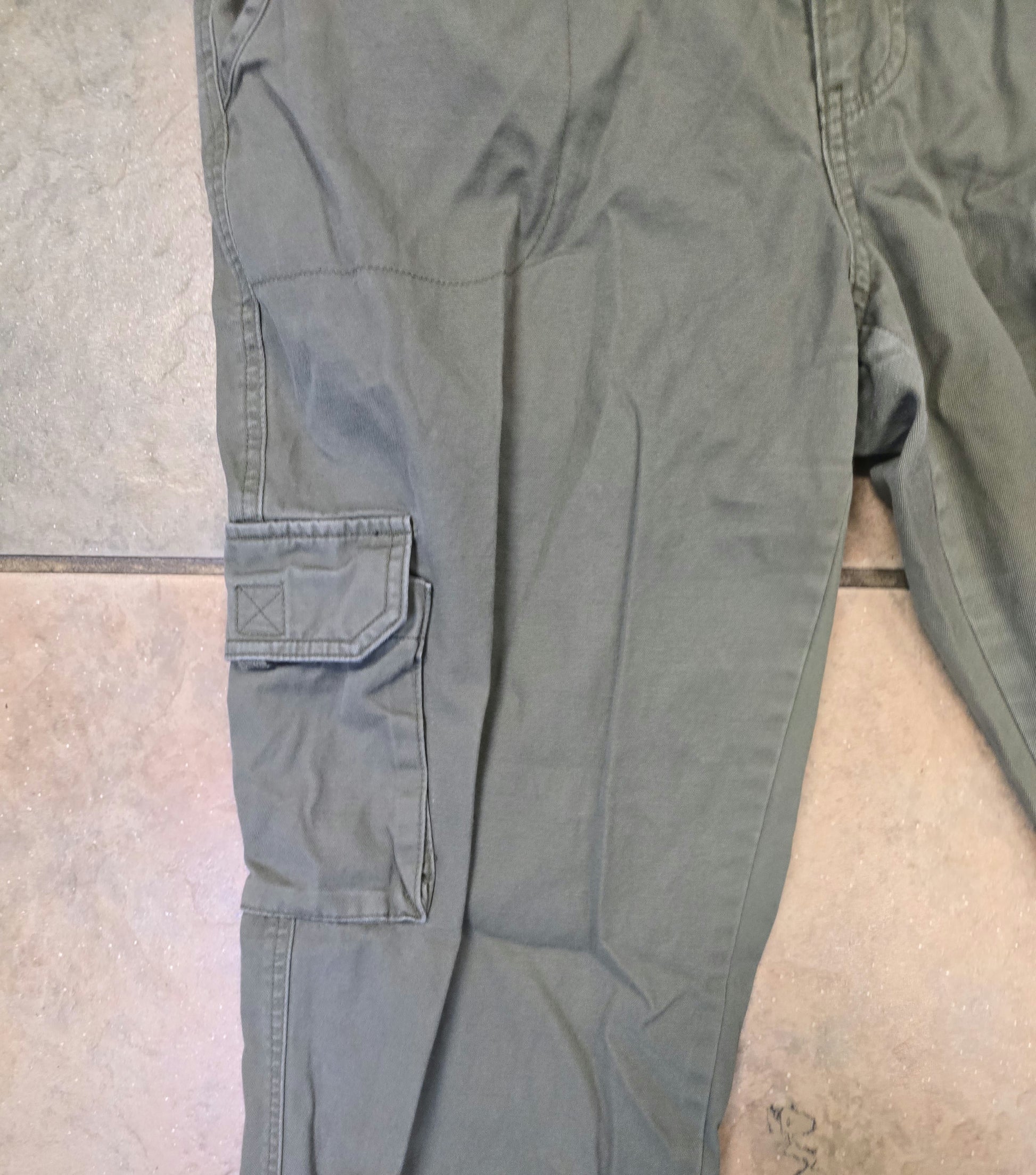Dickies army green multi pocket pants 14R image 3