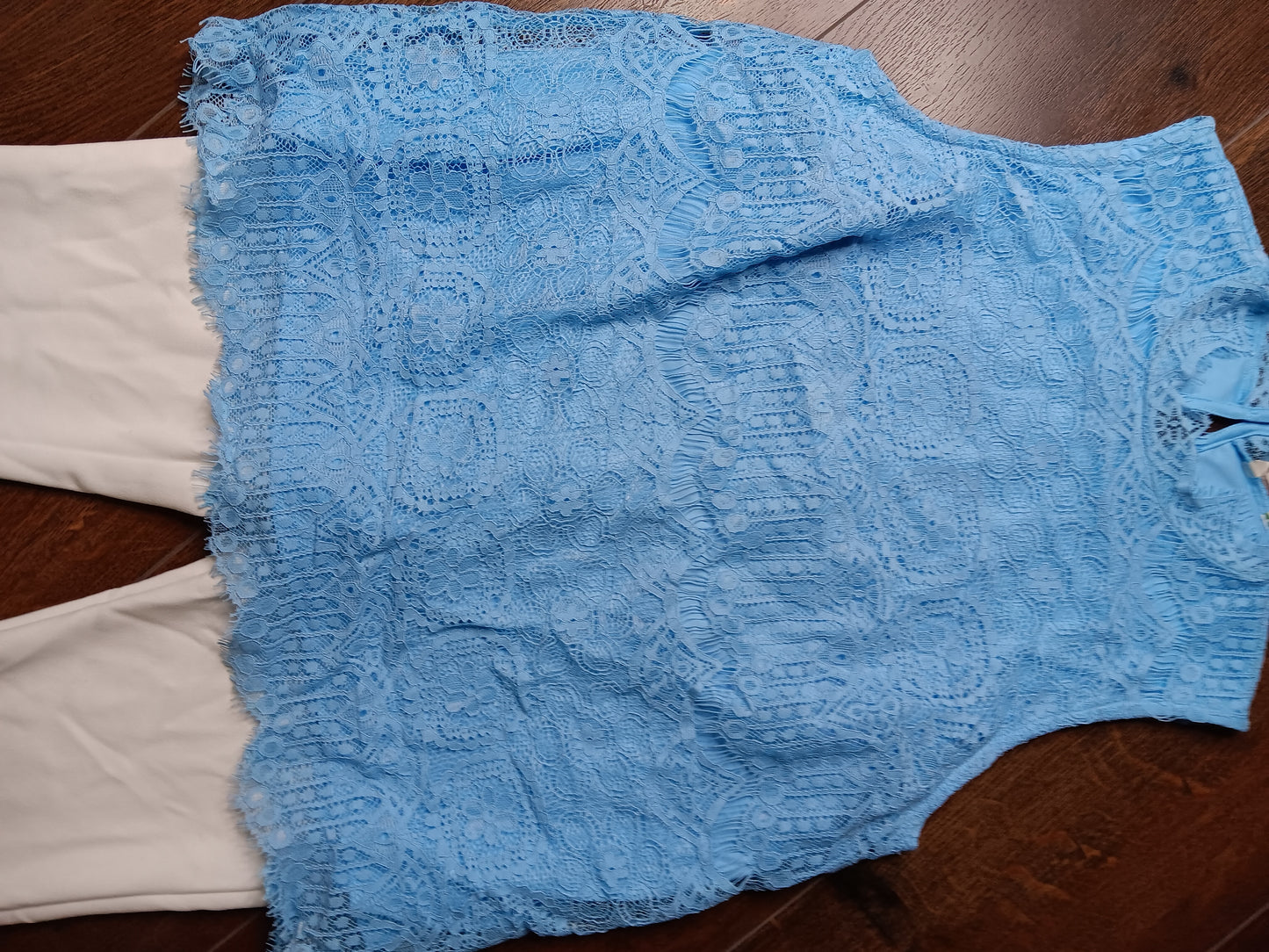 Powder blue blouse size Large image 2
