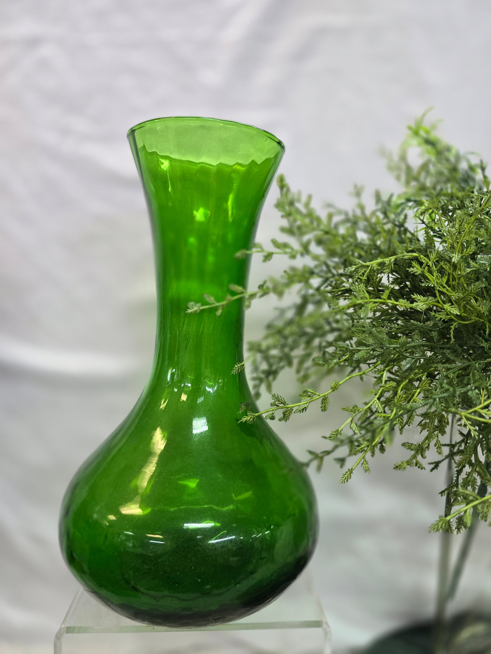 vintage green glass vase image 6