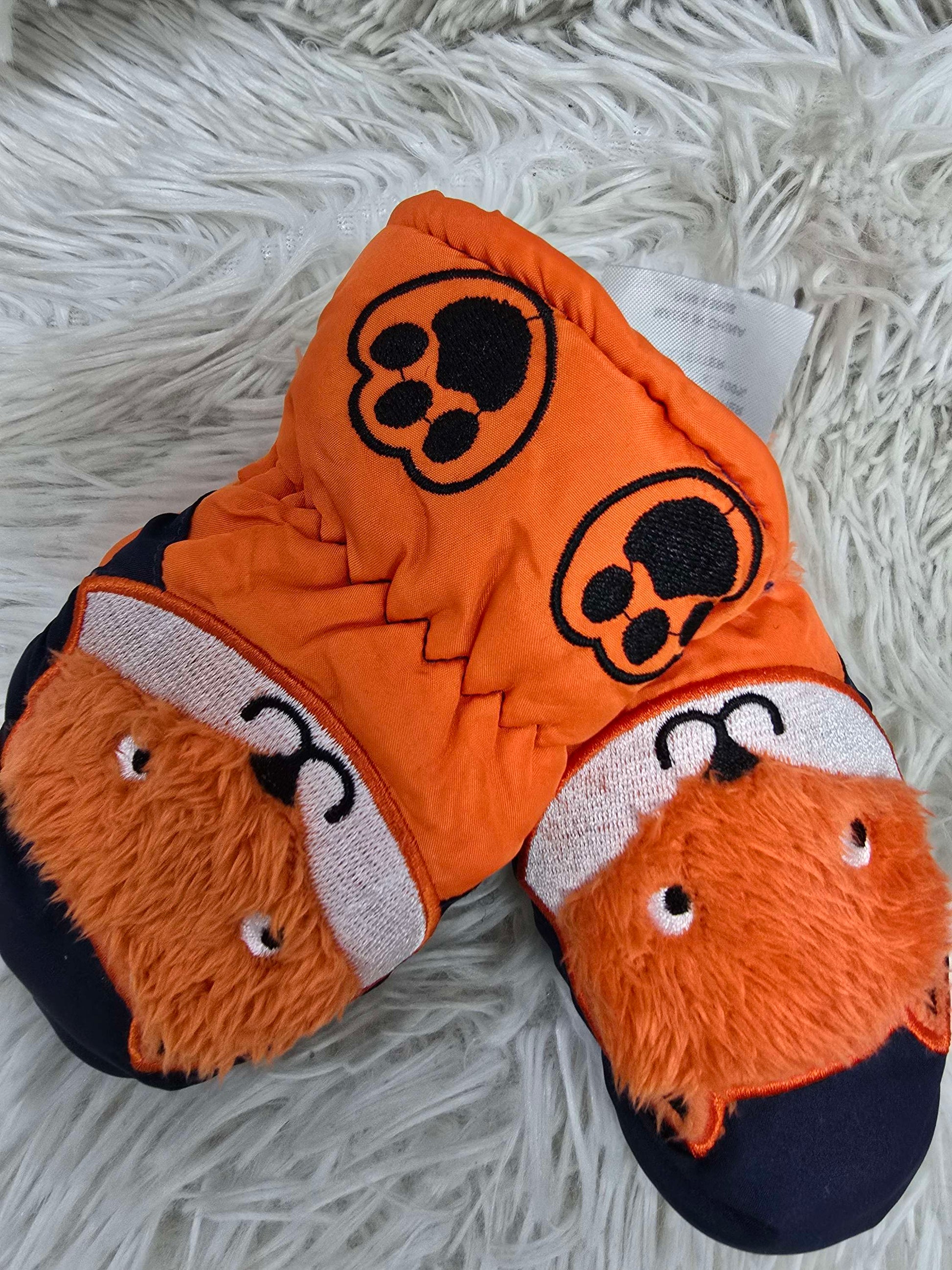 Kids mitten image 0