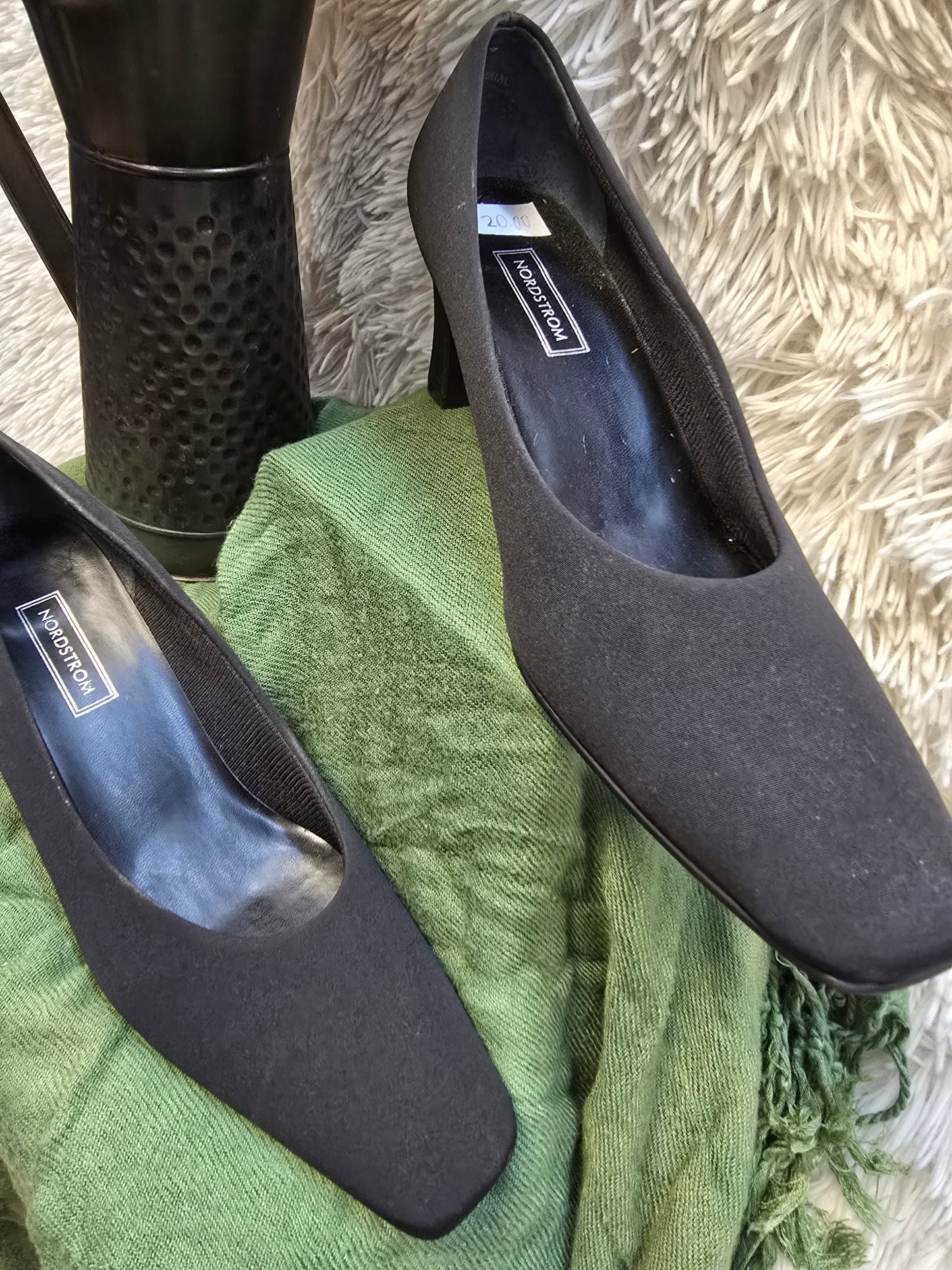 Nordstrom black shoe size 7w image 5