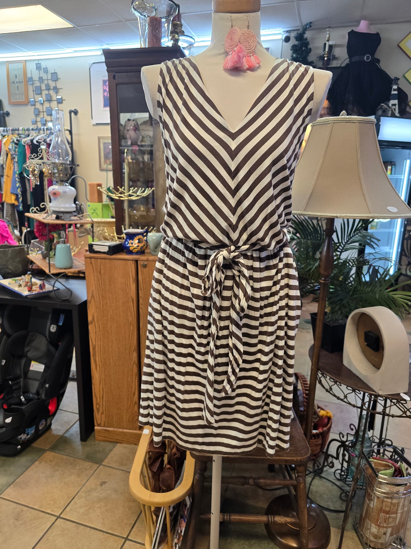 Talbot knee length 2 pocket dress image 0