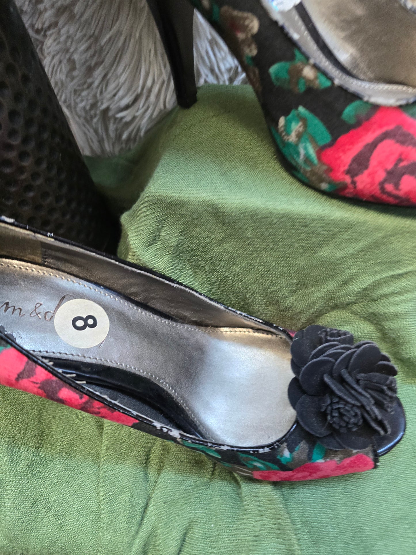 Saam and Libby heel size 8 image 5