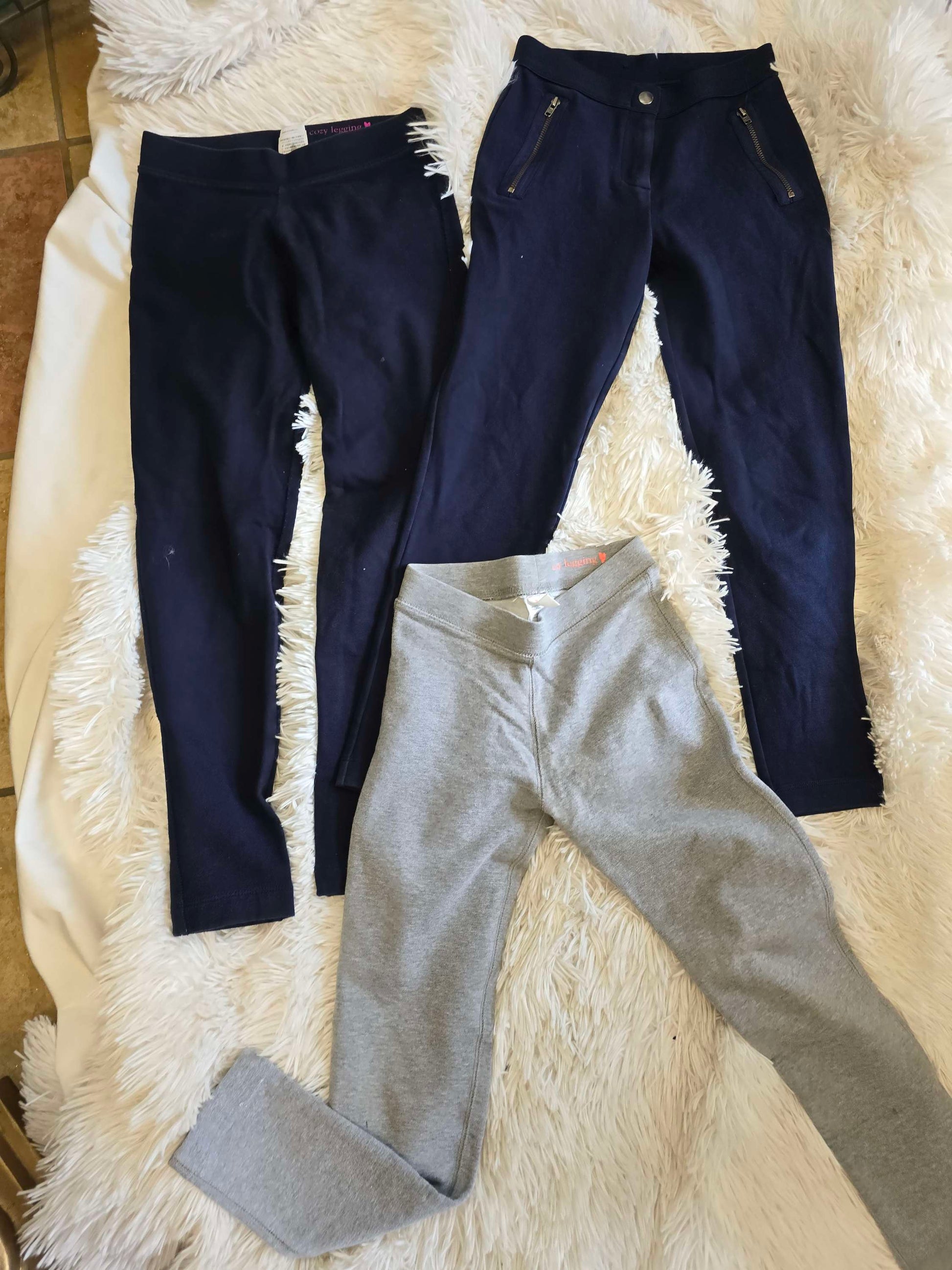 Set of 3 girl size 8 leggings image 0