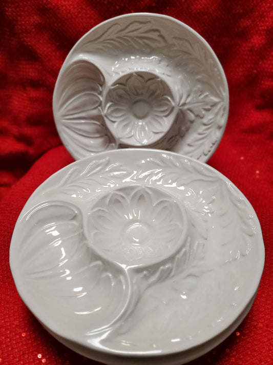 Vintage Whittier California Pottery Divided Artichoke Appetizer 1975 Plate. image 0