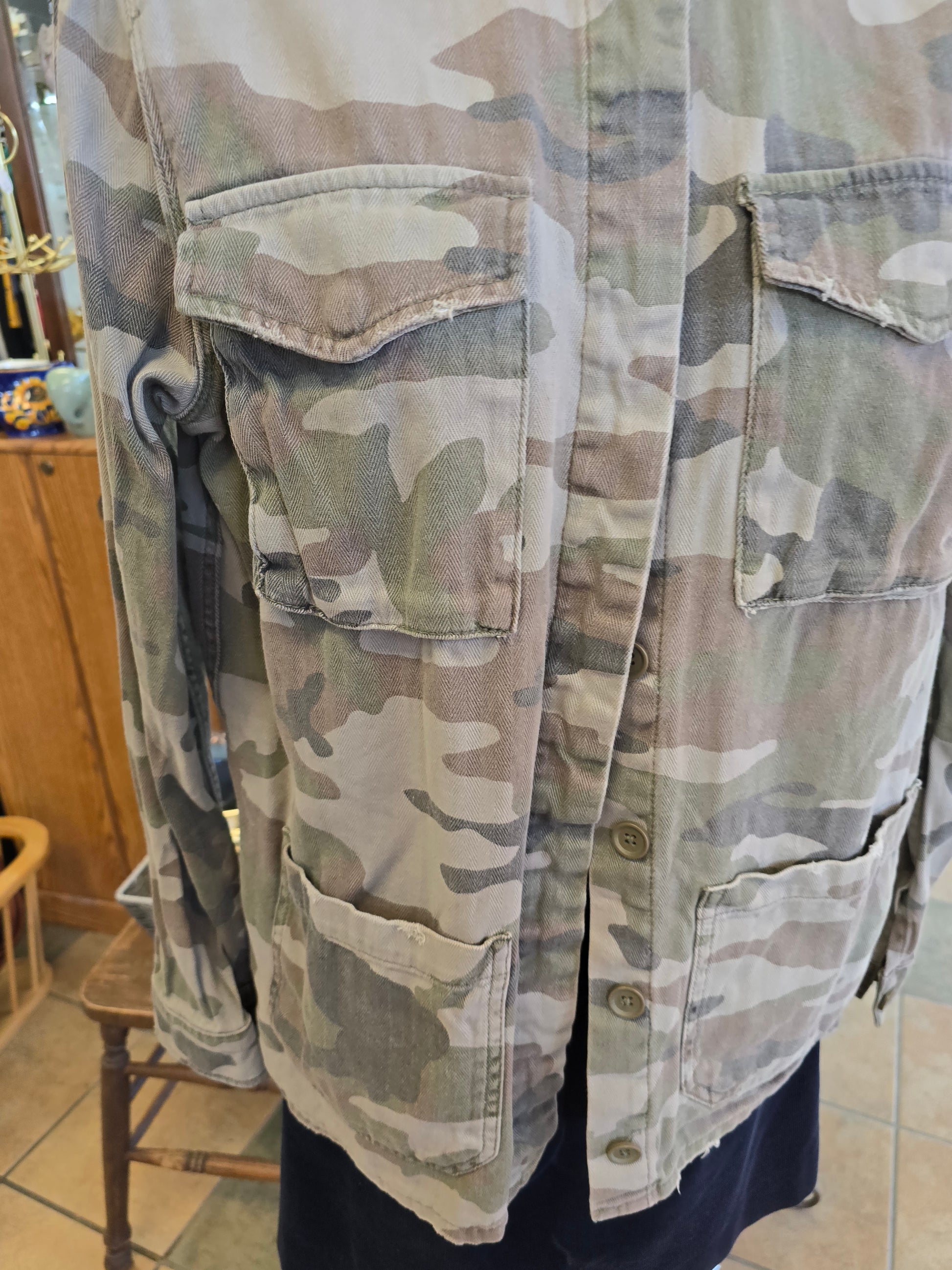 Camouflage button front blouse size 4 image 2