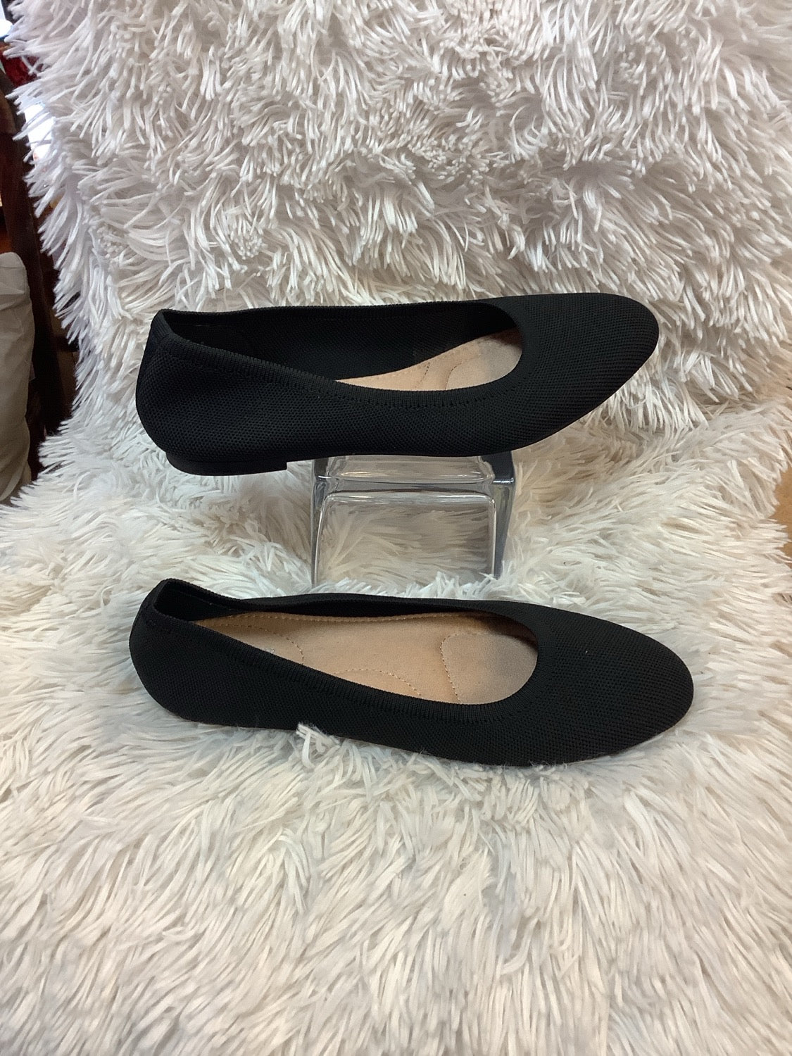 Old Navy Dress Shoes Flats (size 8) image 2