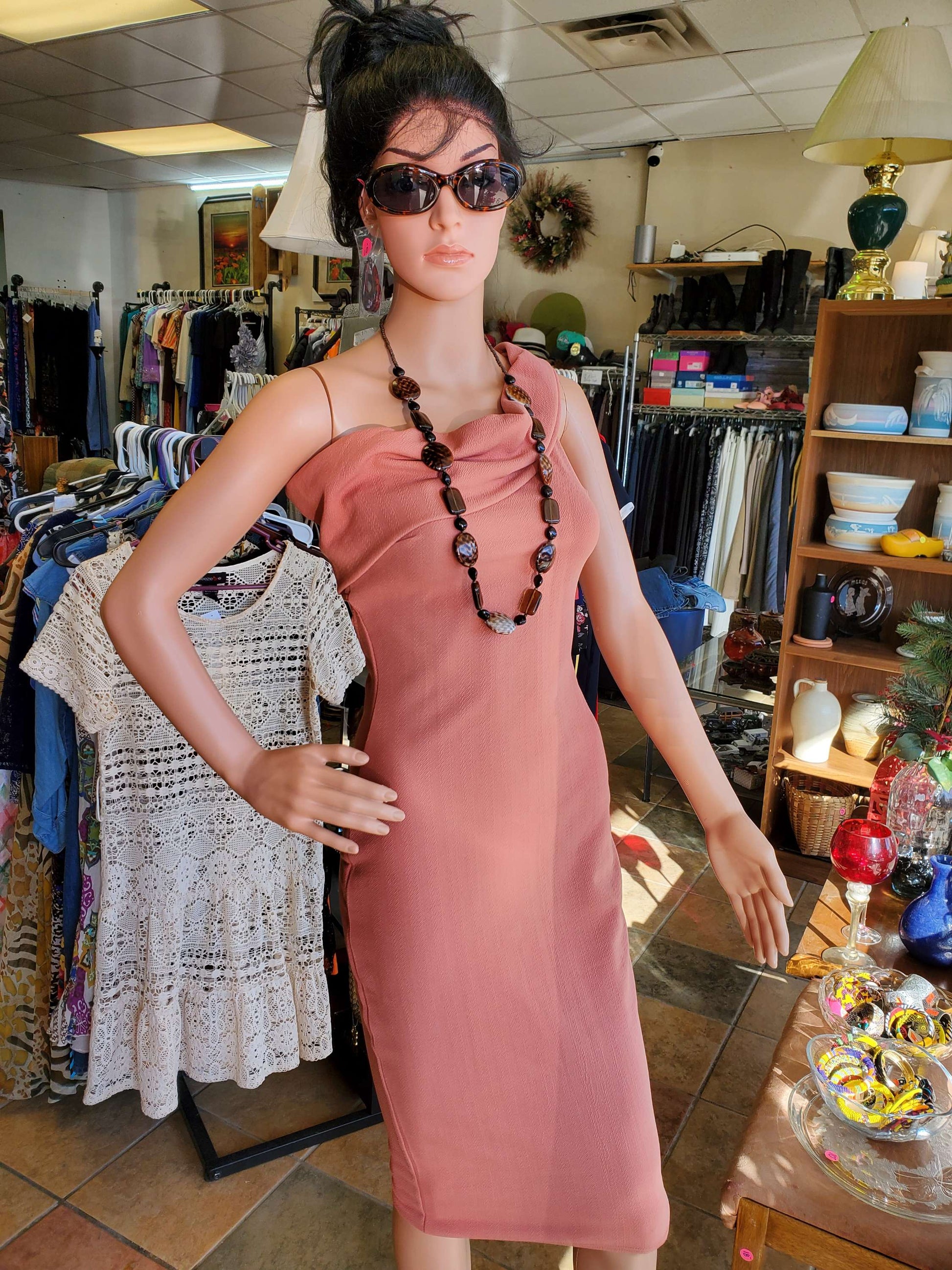 Women size 6 off shoulder below knee dress image 6