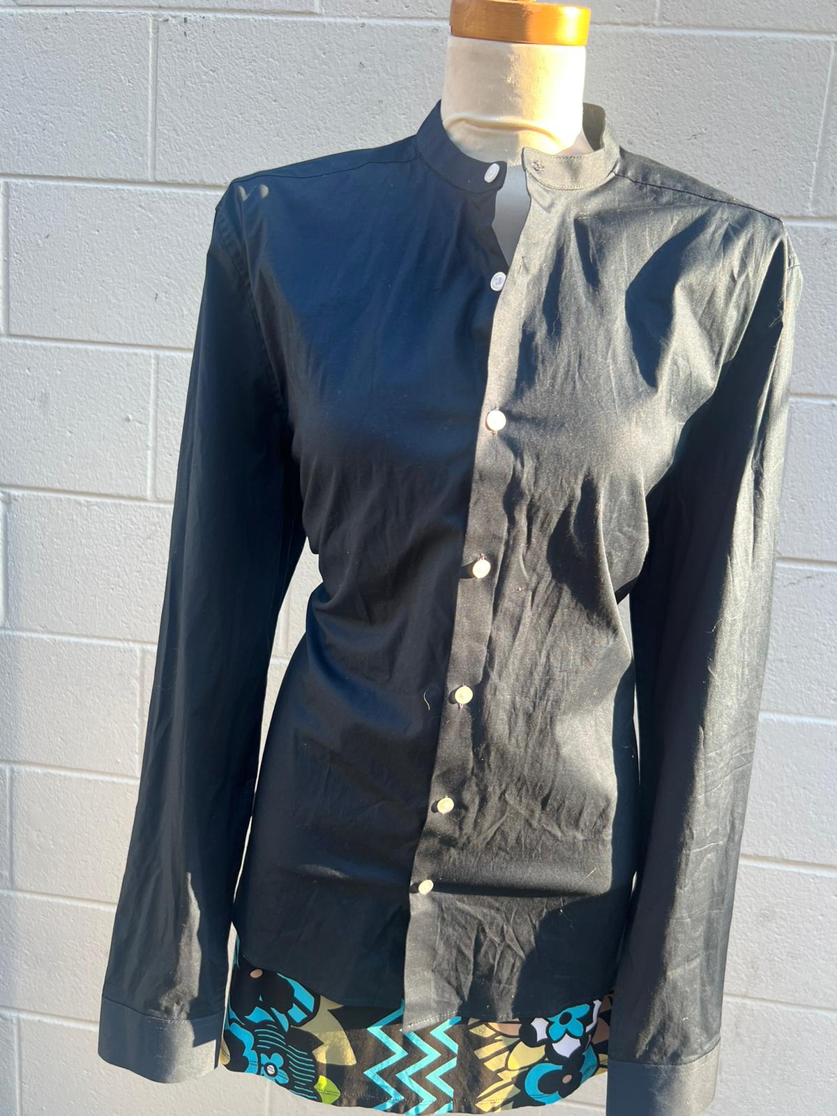 Button front shirt XL image 3