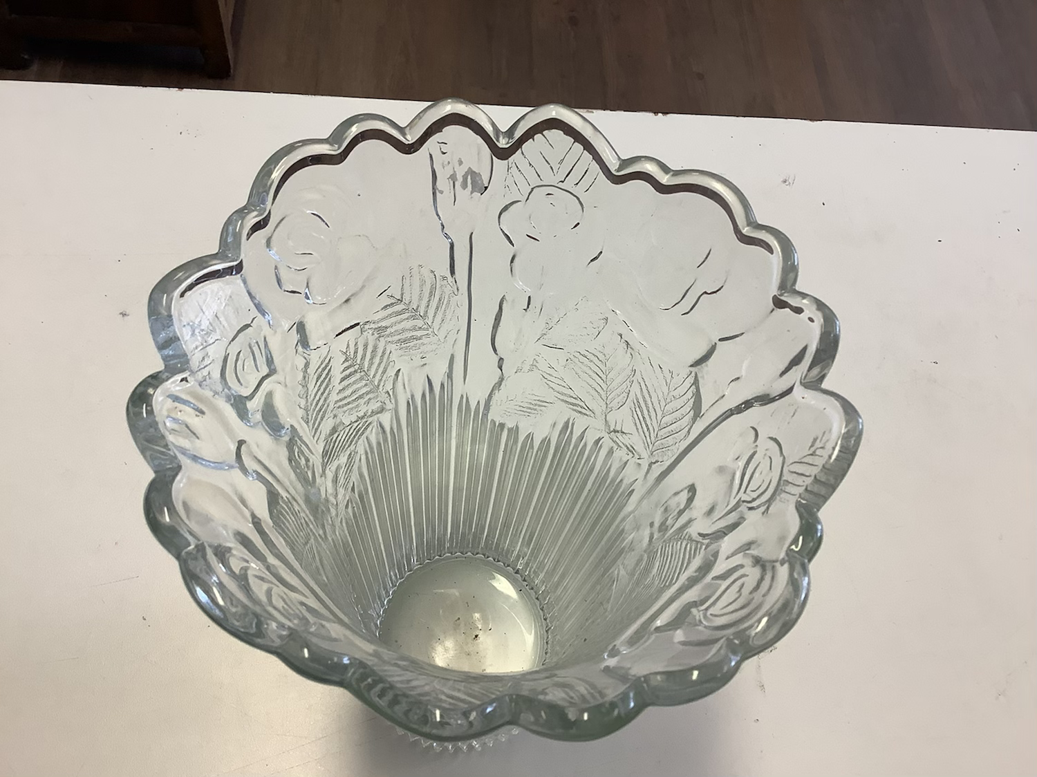 Large glass rose vase image 2