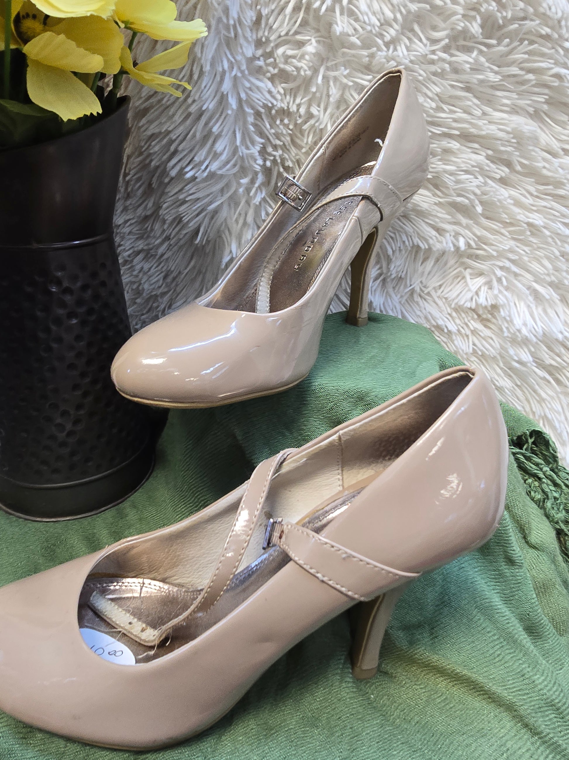 Chinese laundry stilettos size 8.5 image 3