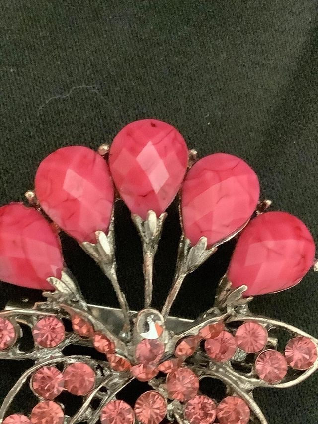 Pink jeweled broch image 3