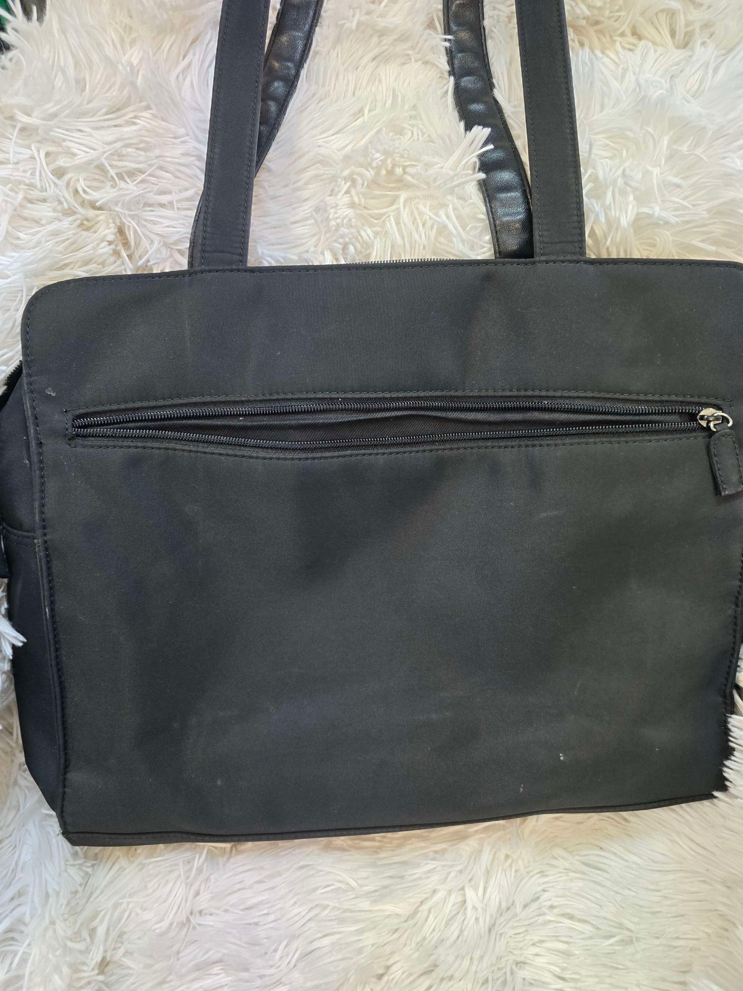 Nine west 6 compartment laptop bag/purse with credit card slots image 3