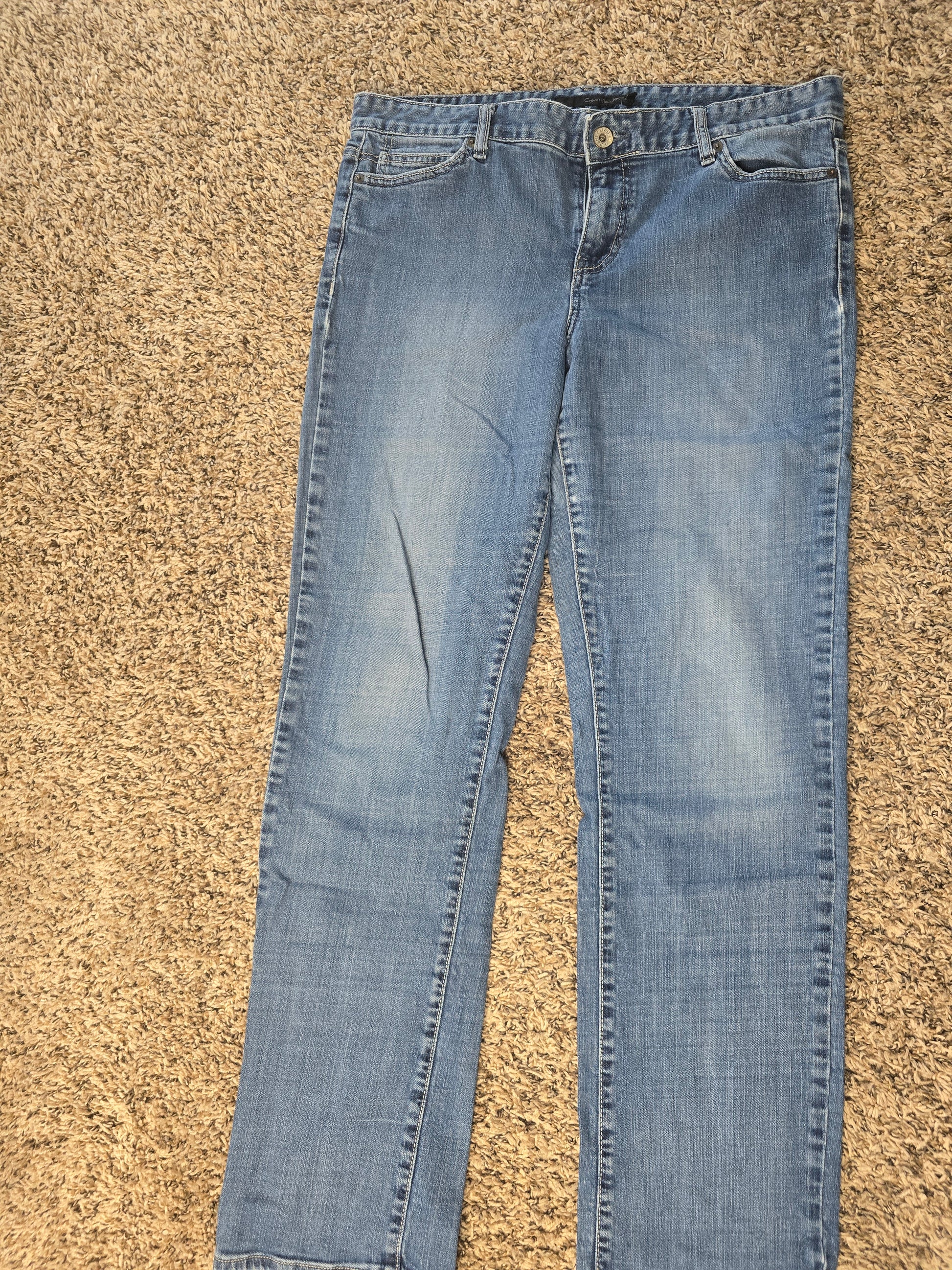 Calvin Klein Women’s Jeans Size 33/16 Light Wash Straight Leg Stretch Denim image 2