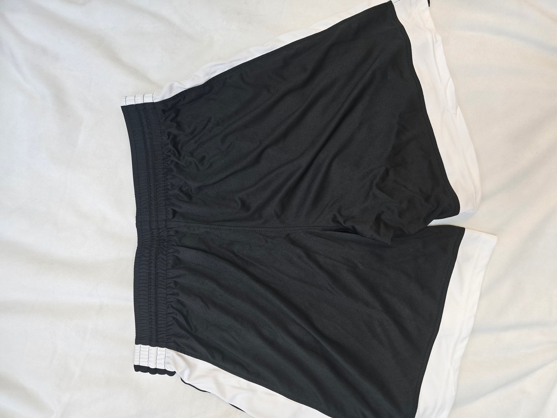 Set of 2 black and white boy shorts size L image 4