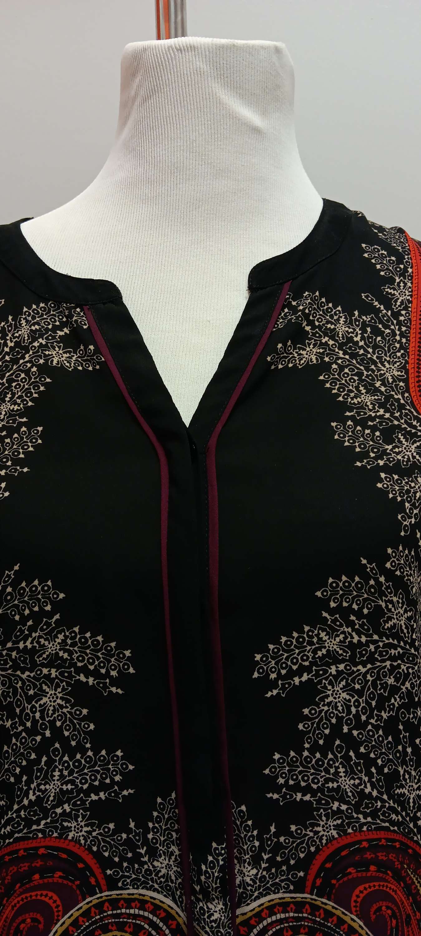 Dana Buchanan size 10 blouse image 4
