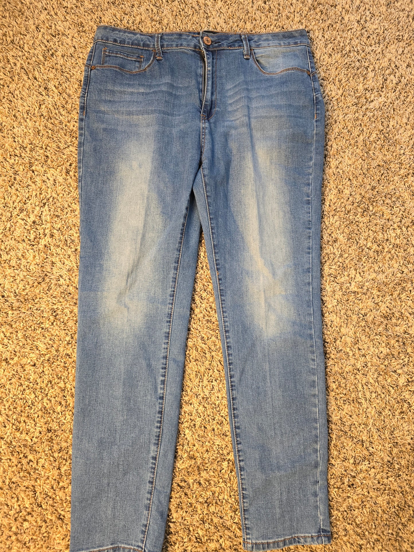 Iris Jeans Los Angeles Light Wash Skinny Jeans – Size 17 image 3