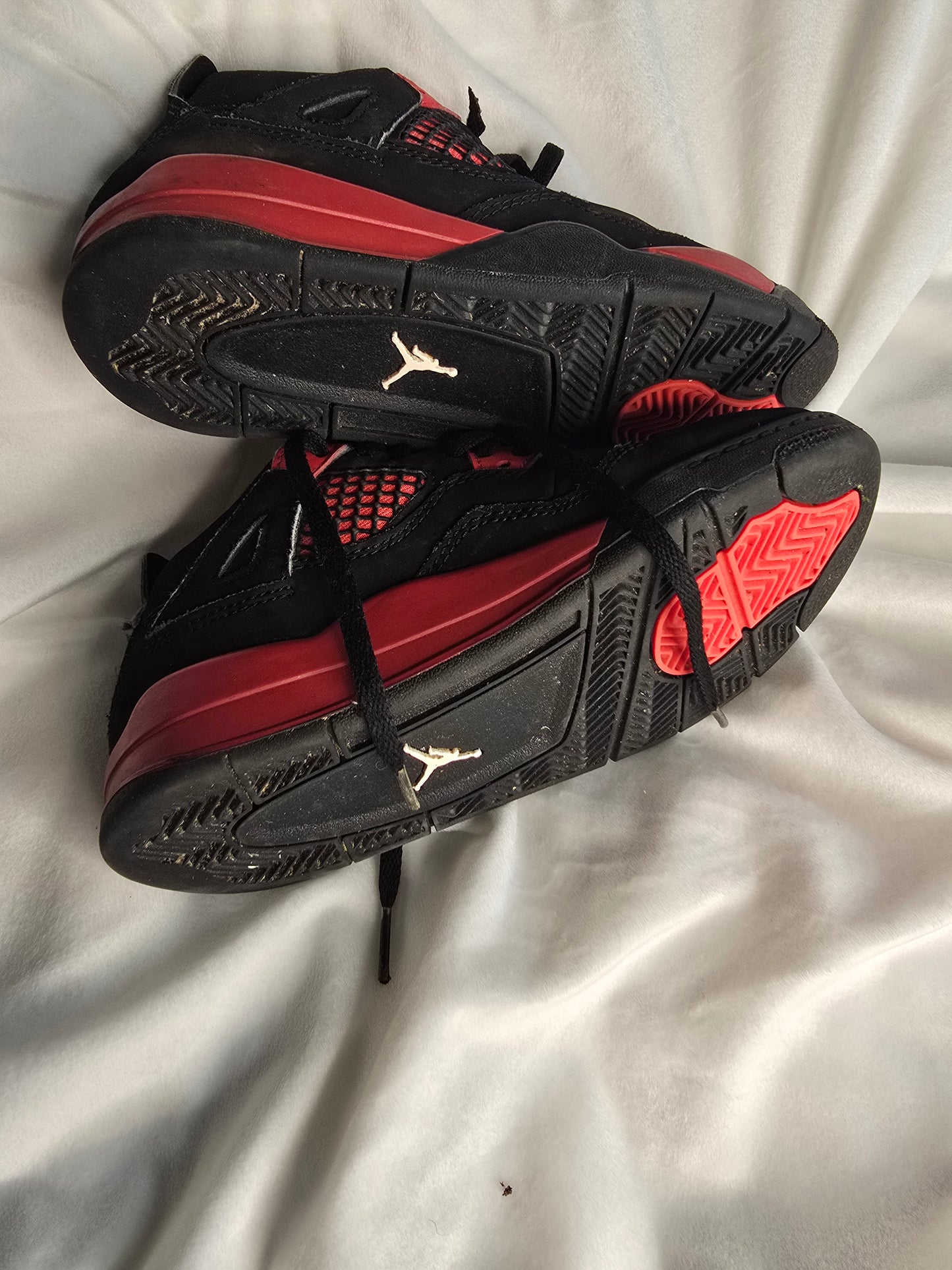 Red and Black Jordan for kids size 1 image 2