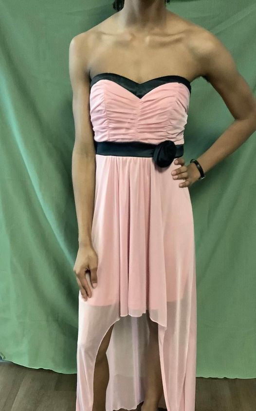 Pompous Girly Pink Dress image 0