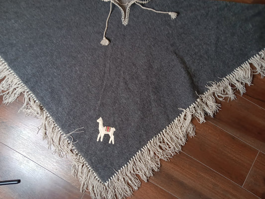 Alpaca dark gray poncho image 1