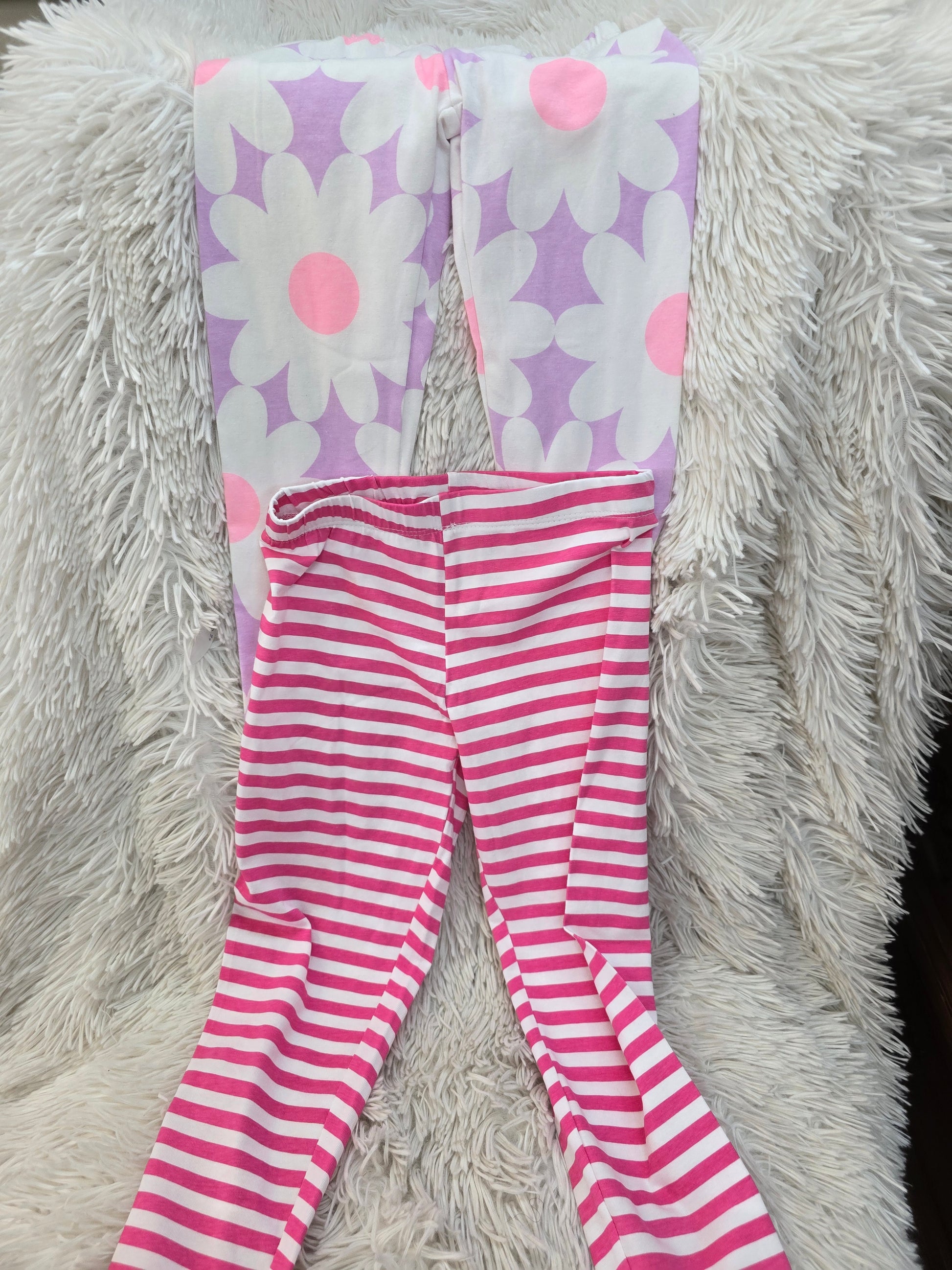 Set of 2 girl slacks size M image 5
