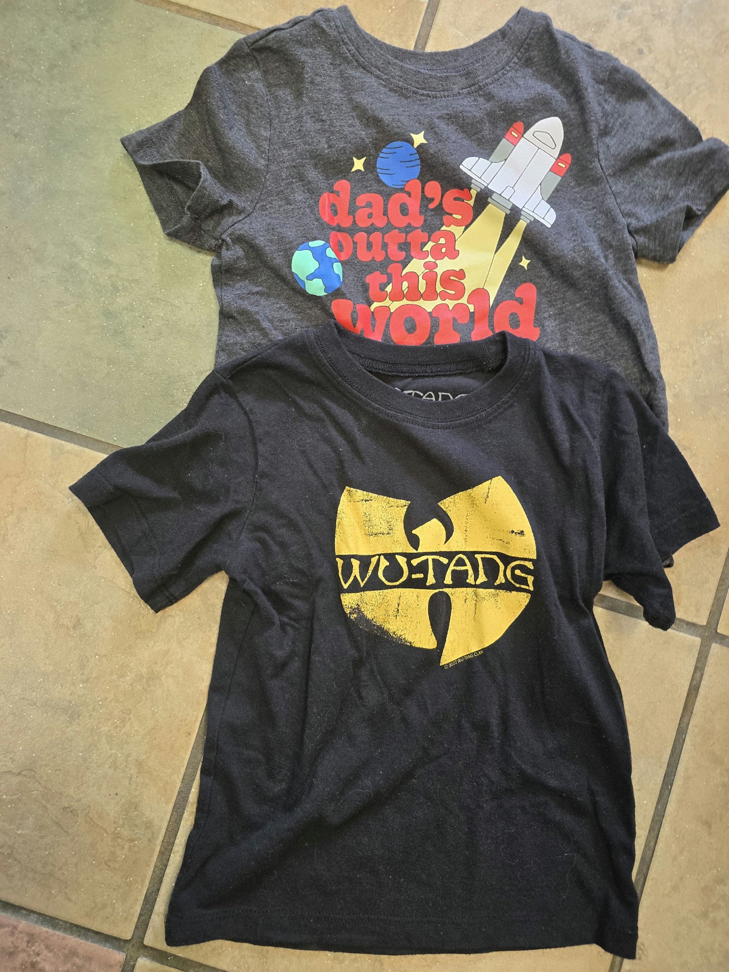 Set of 12 4t shirts image 0