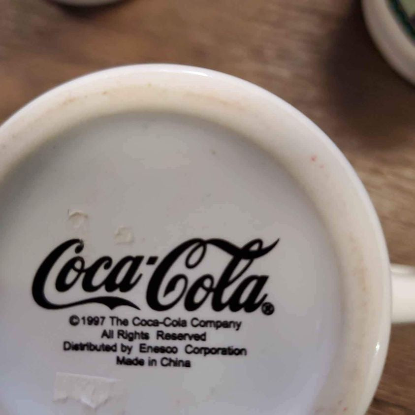 Set of Vintage CocoCola cups image 7