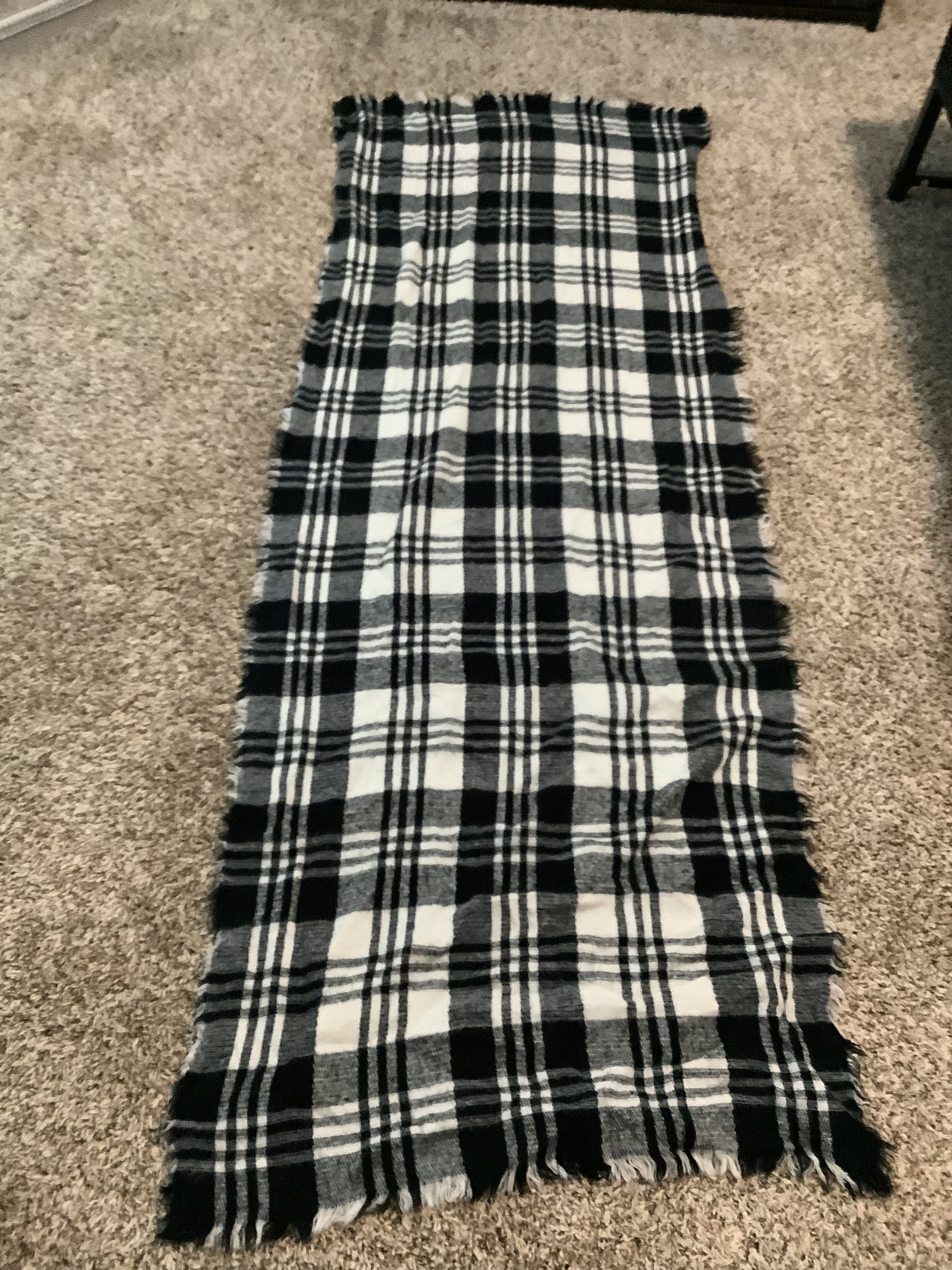 Long Black and white plaid Scarf image 4