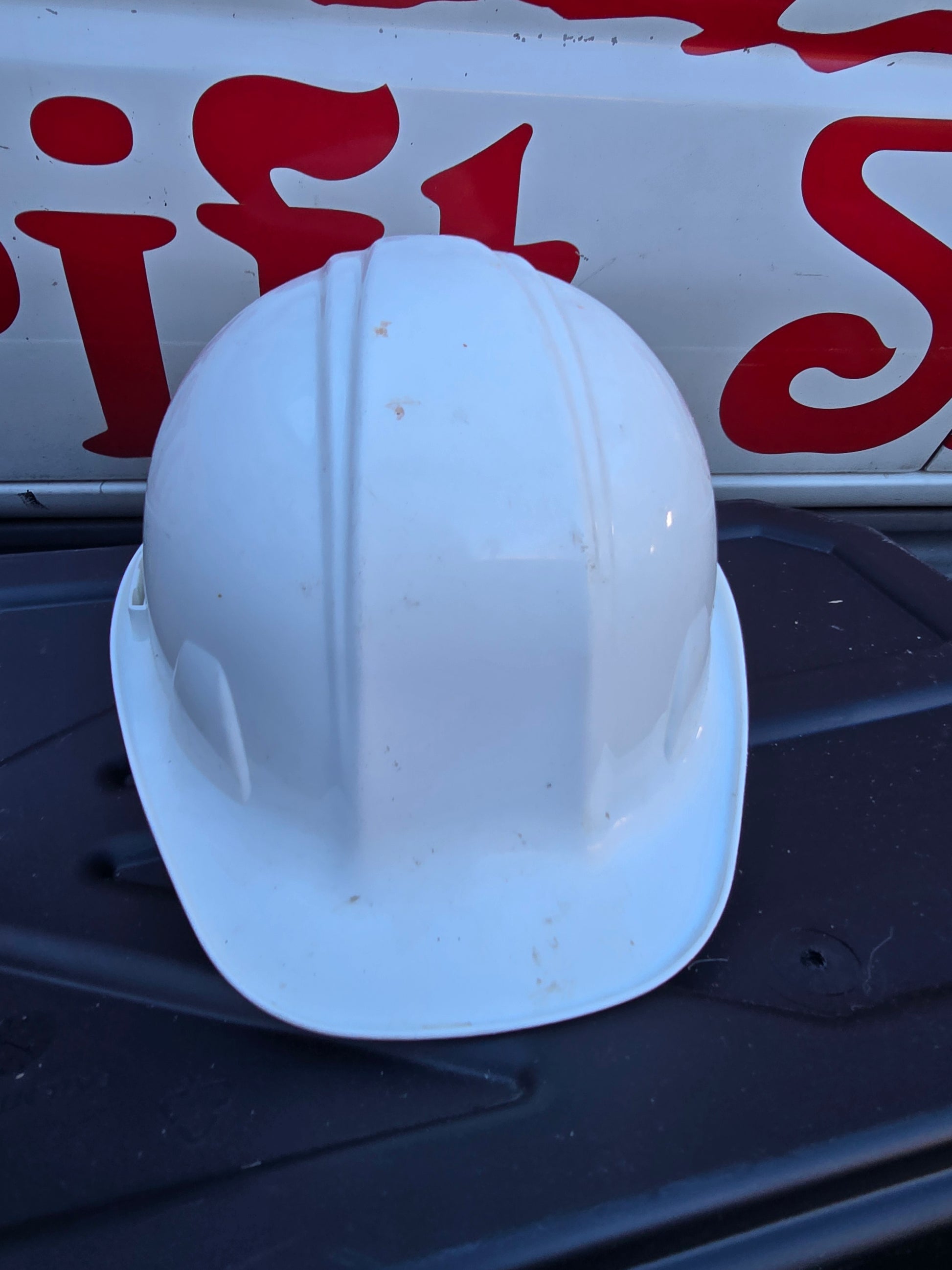 Construction hard hat image 0