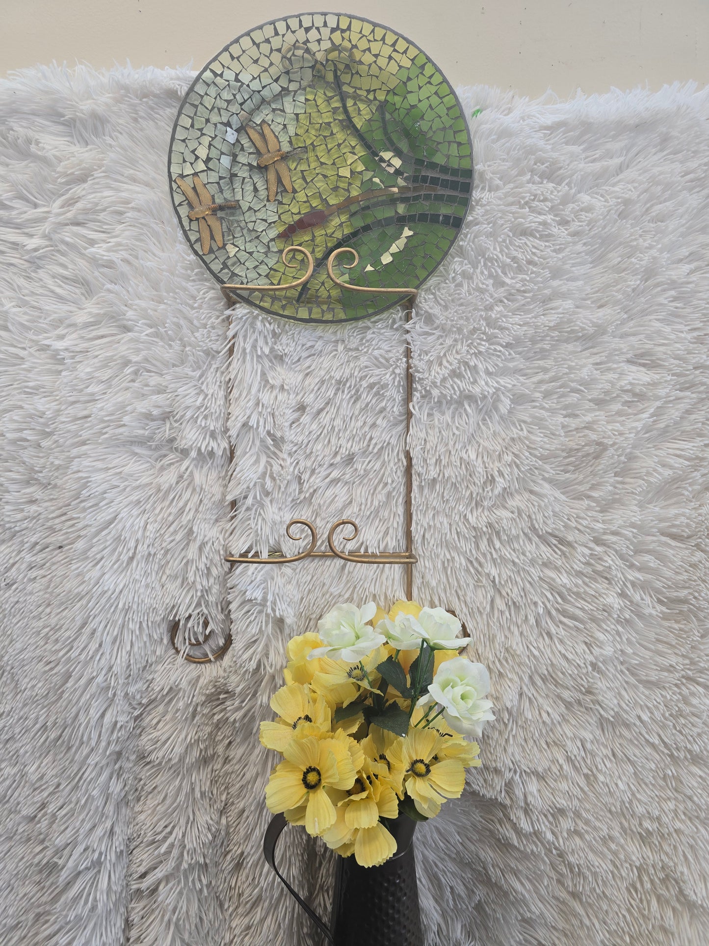 Yellow and green firefly decorative plate image 4