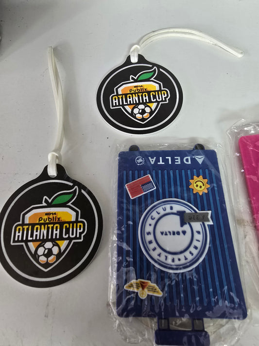 Set of 4 tags image 0