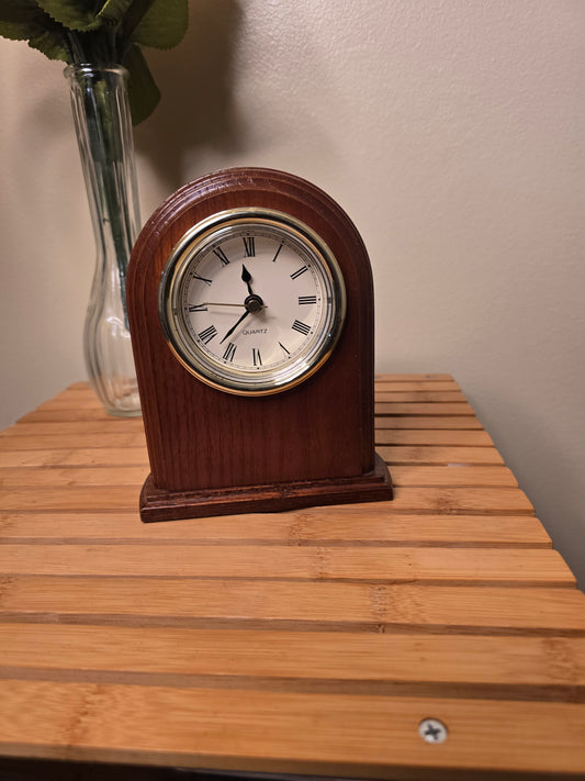 Small clock image 0