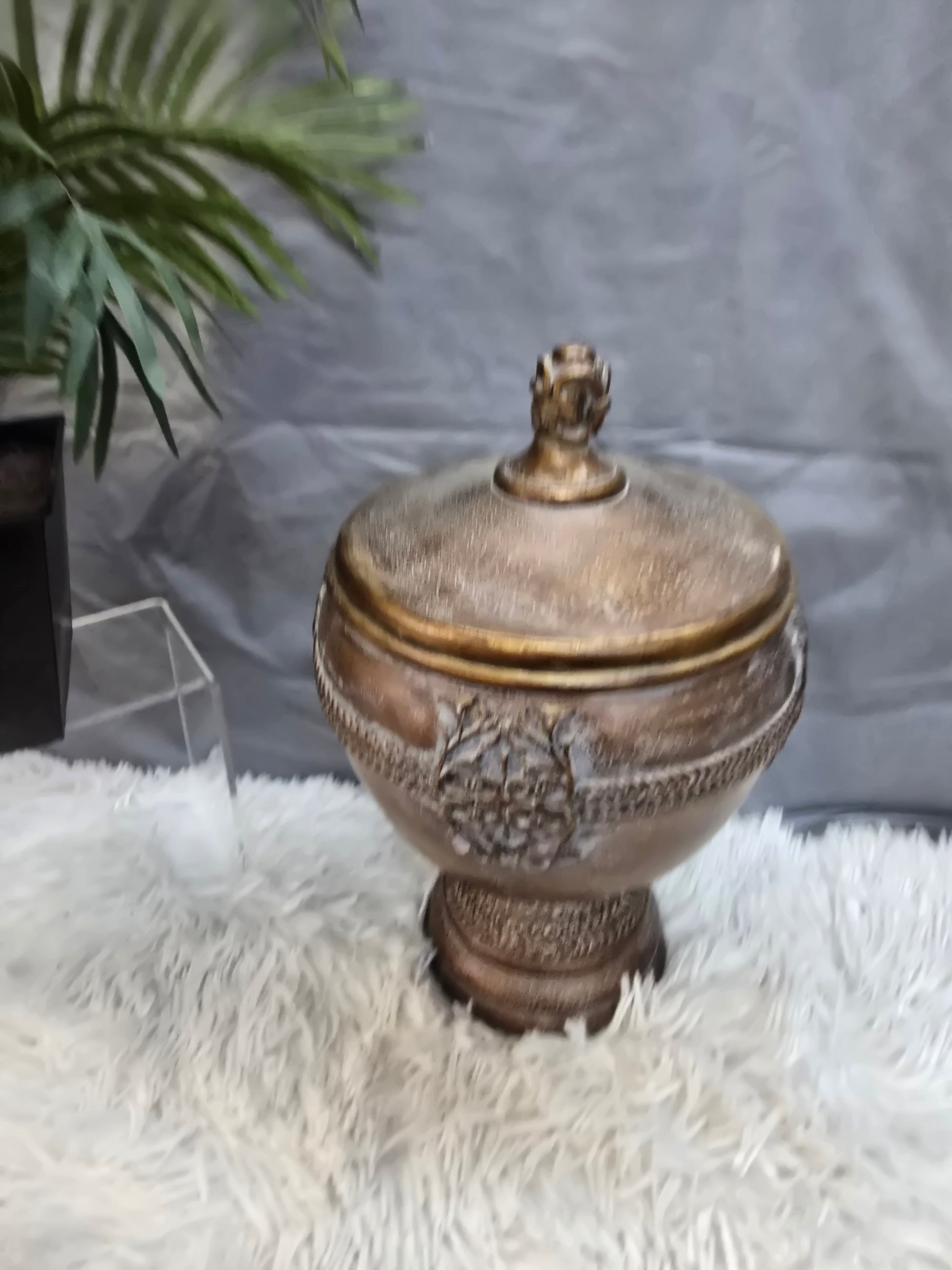 Ornate Baroque resin urn image 5