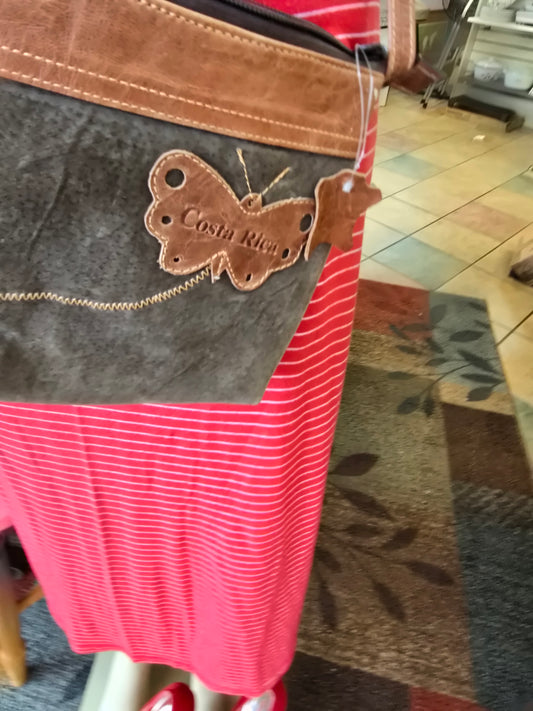 Crossbody purse/bag image 1